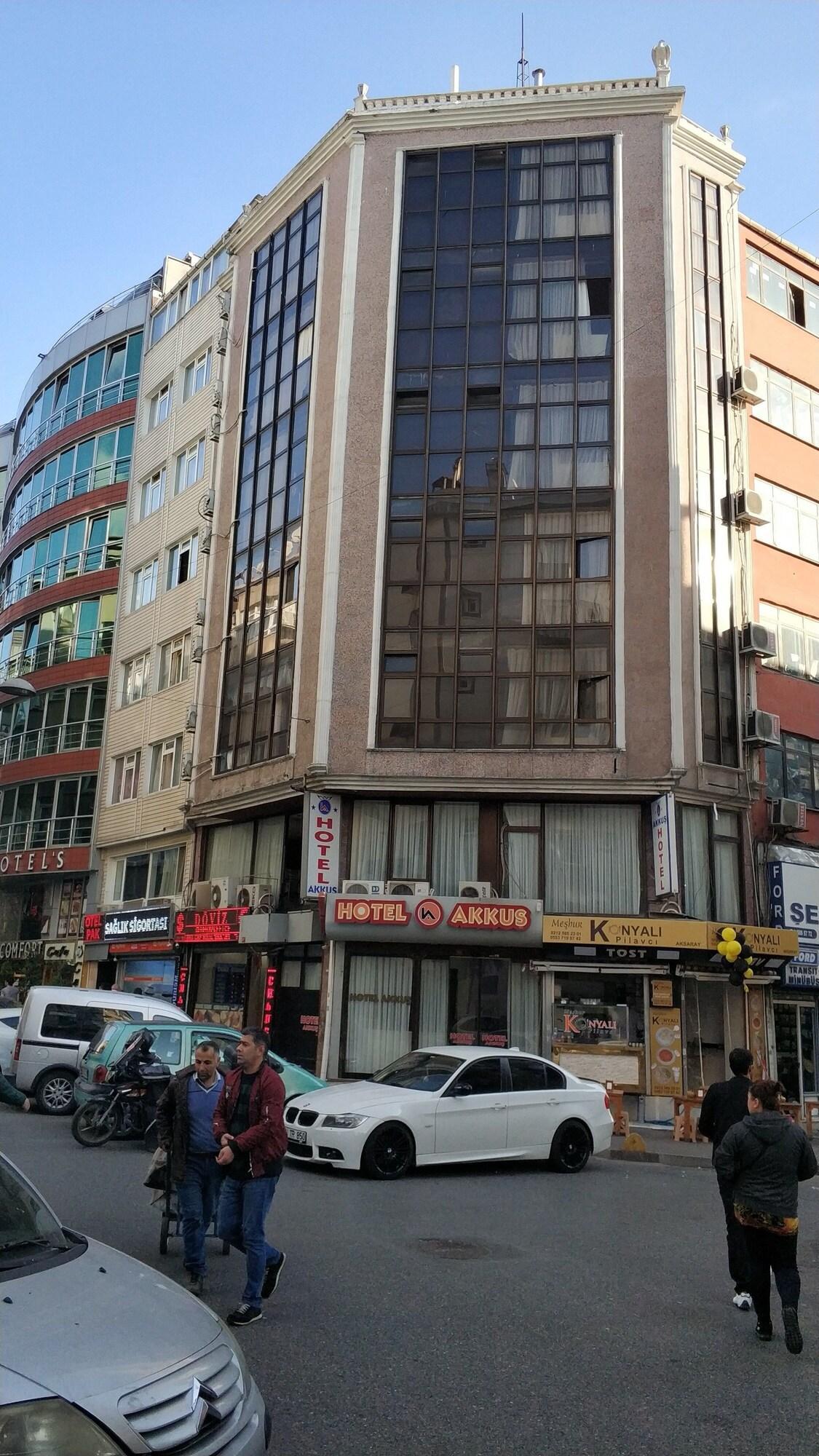Varios Akkus Hotel