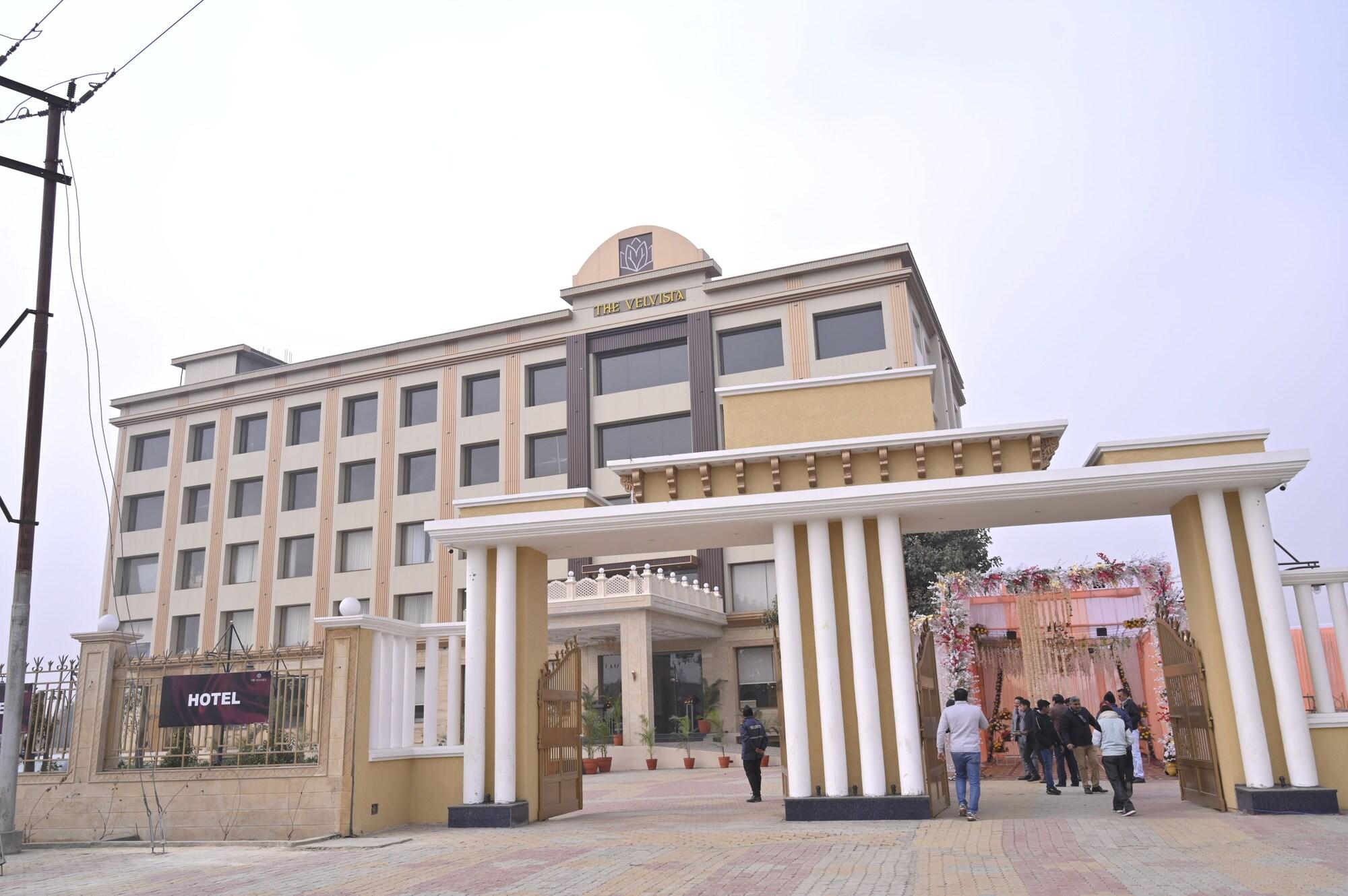 Varios The Velvista Hotel