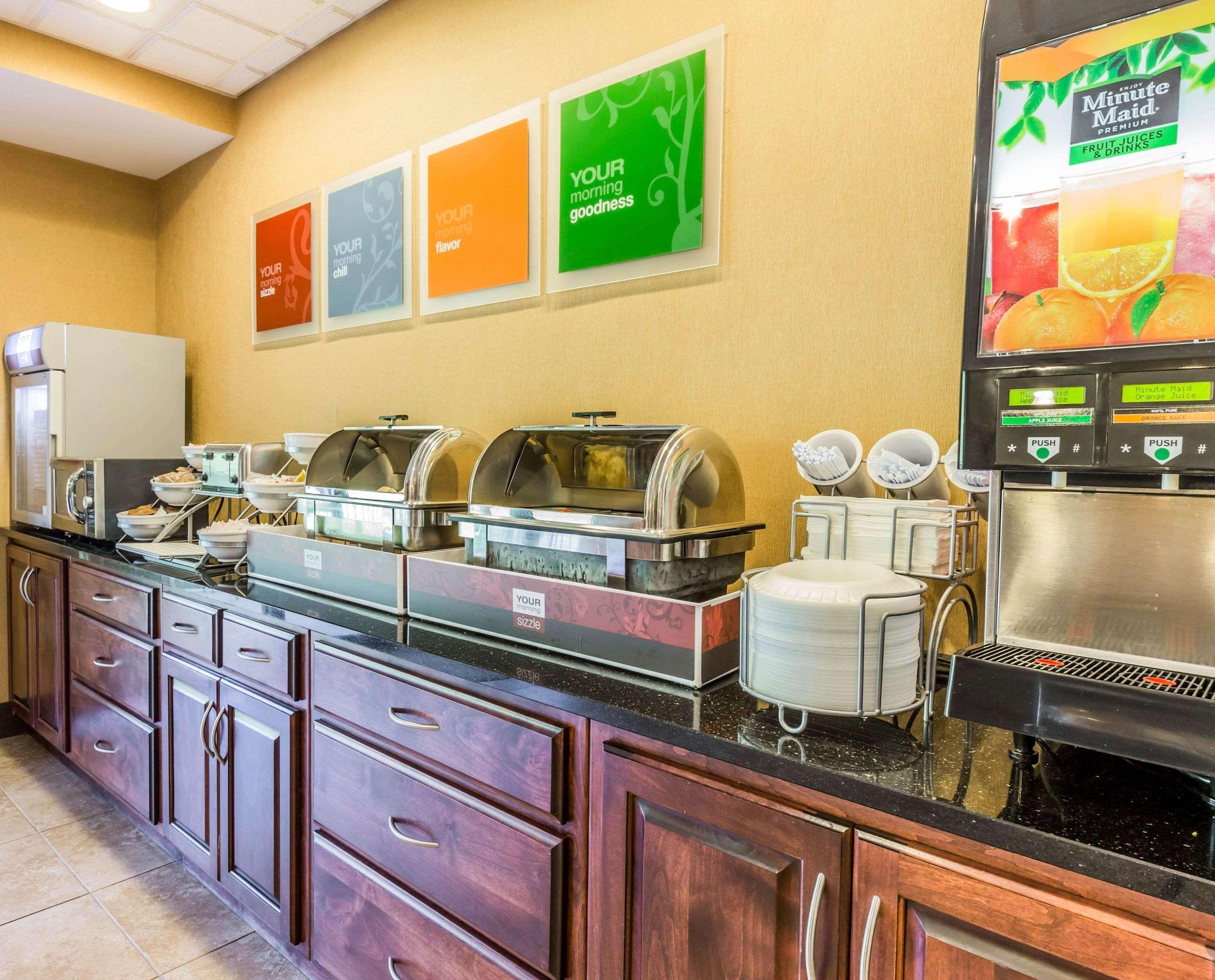 Restaurant Comfort Suites Commerce