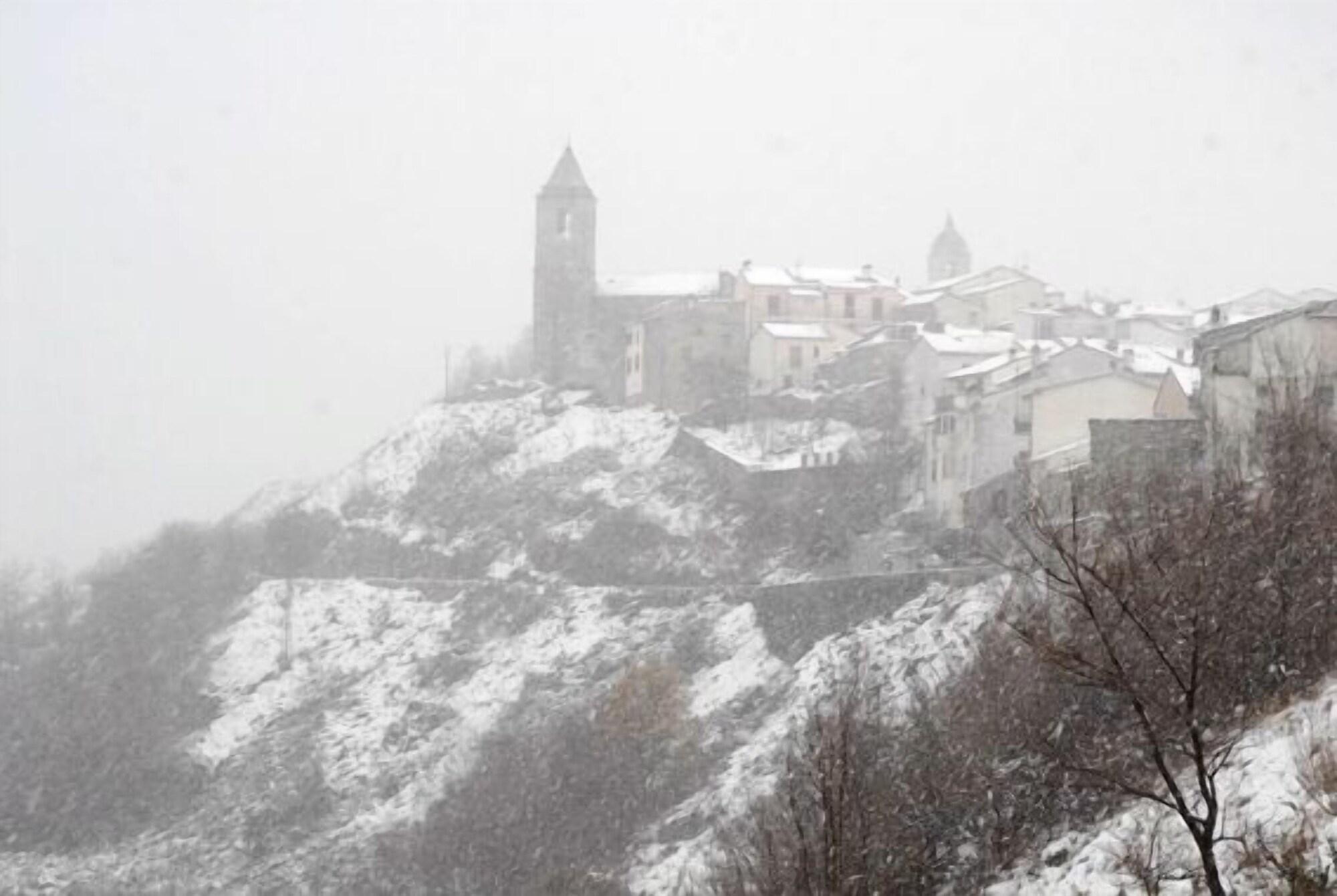 Vista Exterior Borgo San Pietro