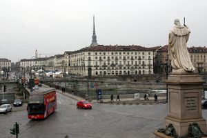 Actividad - Museo del Cine y Open Bus Turín