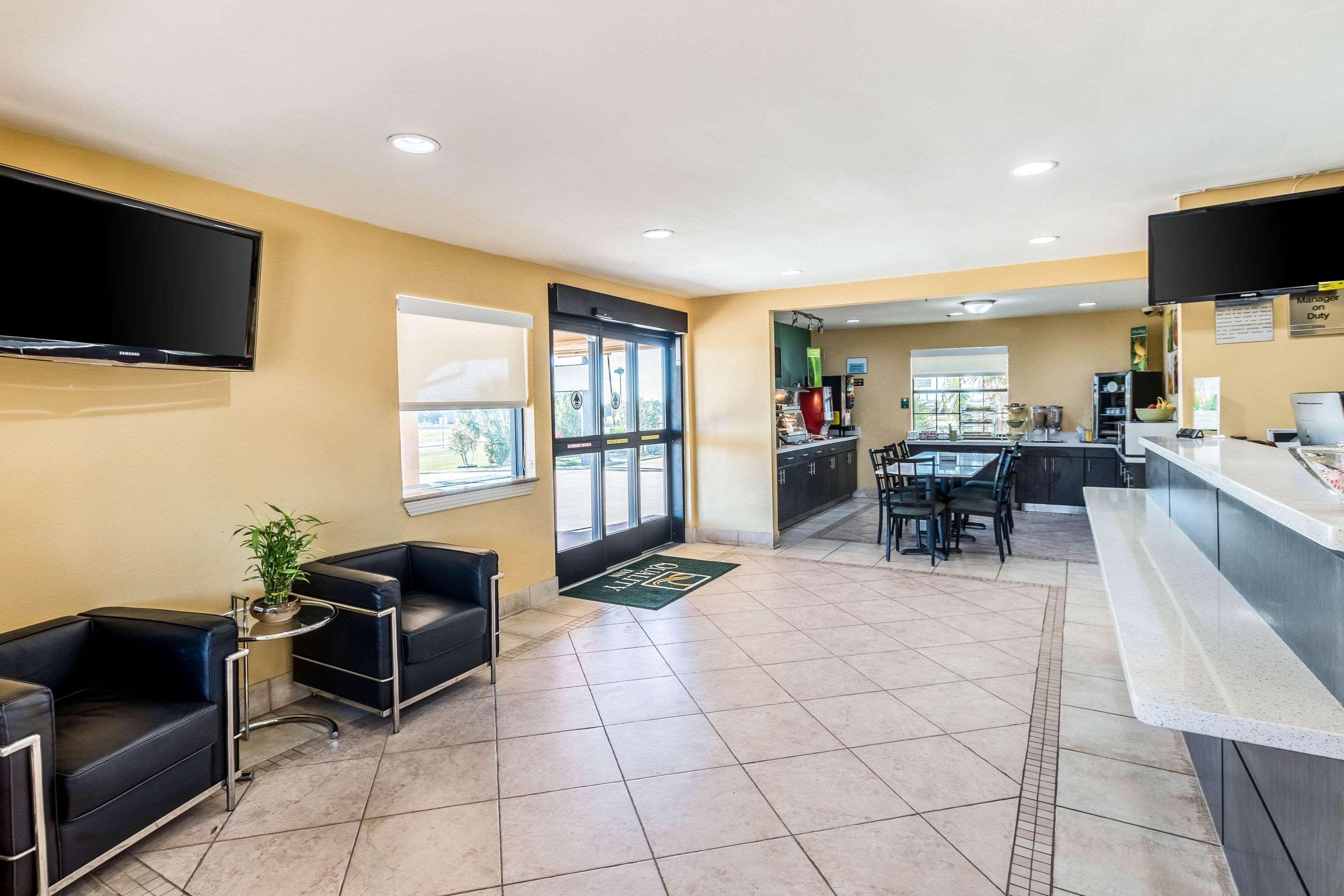 Vista Lobby Quality Inn Corsicana