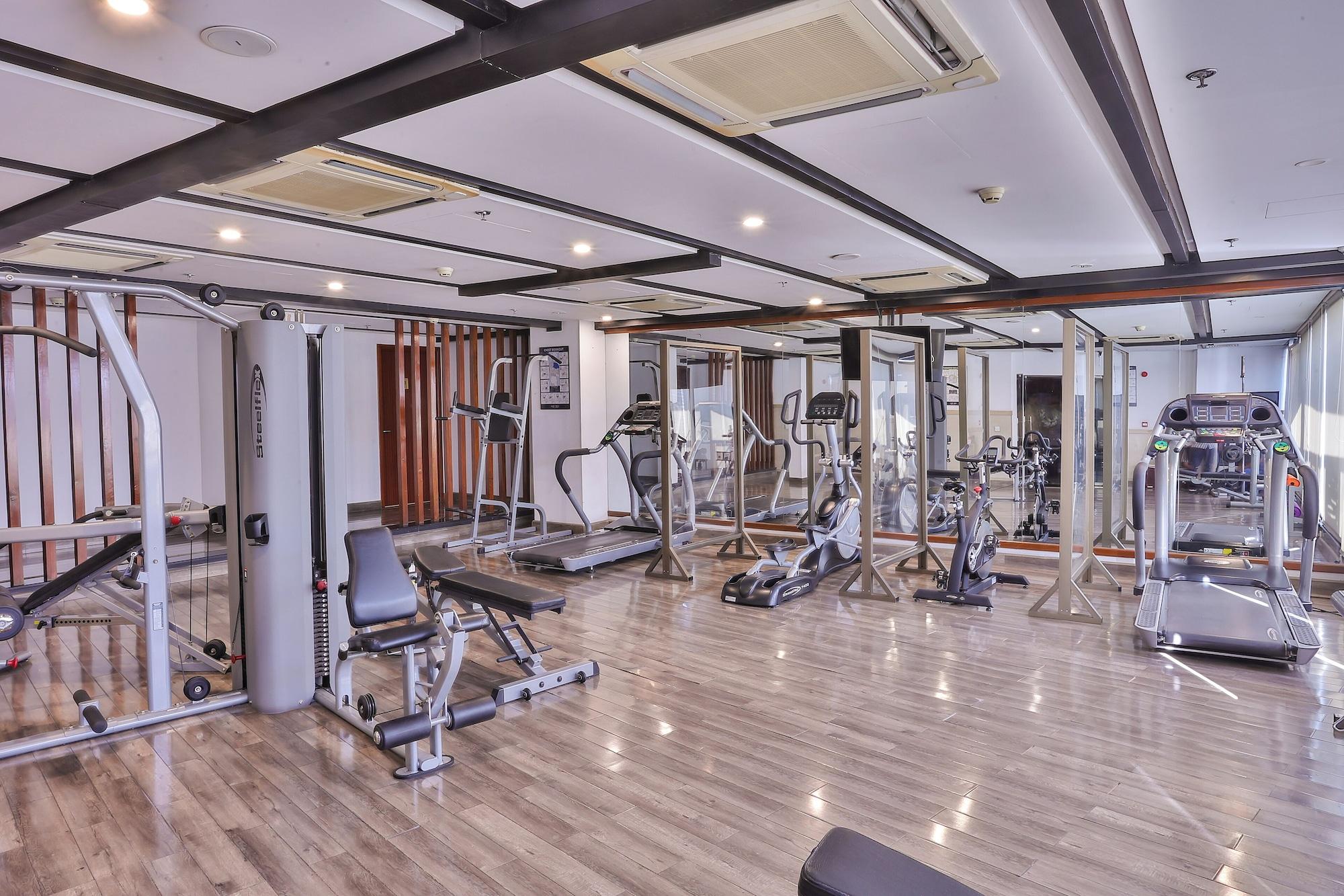 Gimnasio Avari Xpress Multan