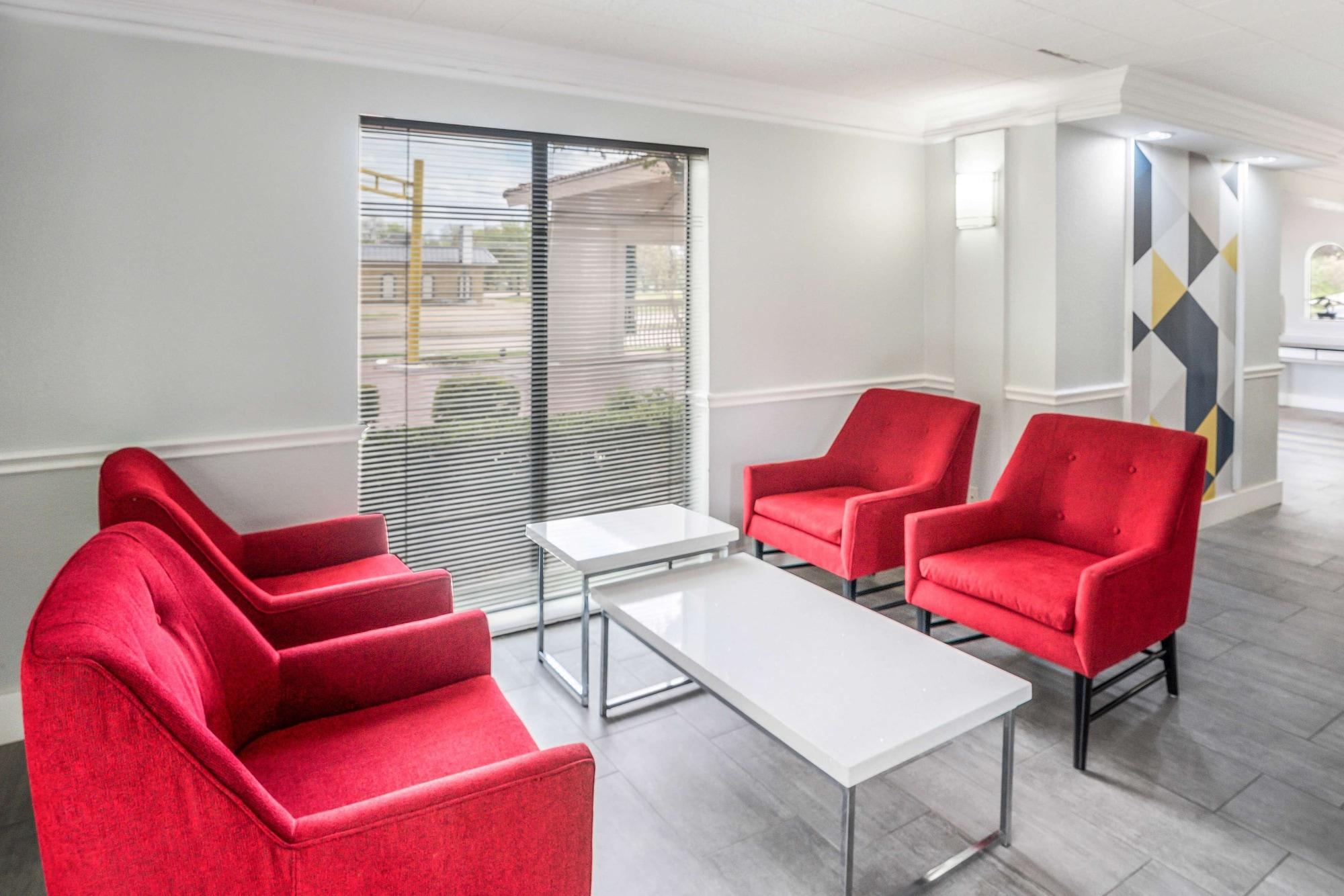 Vista Lobby Motel 6 Dallas, TX - Market Center