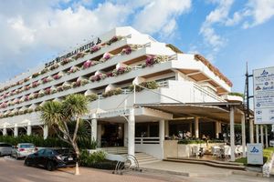 Alojamiento - The Cha-am Methavalai Hotel