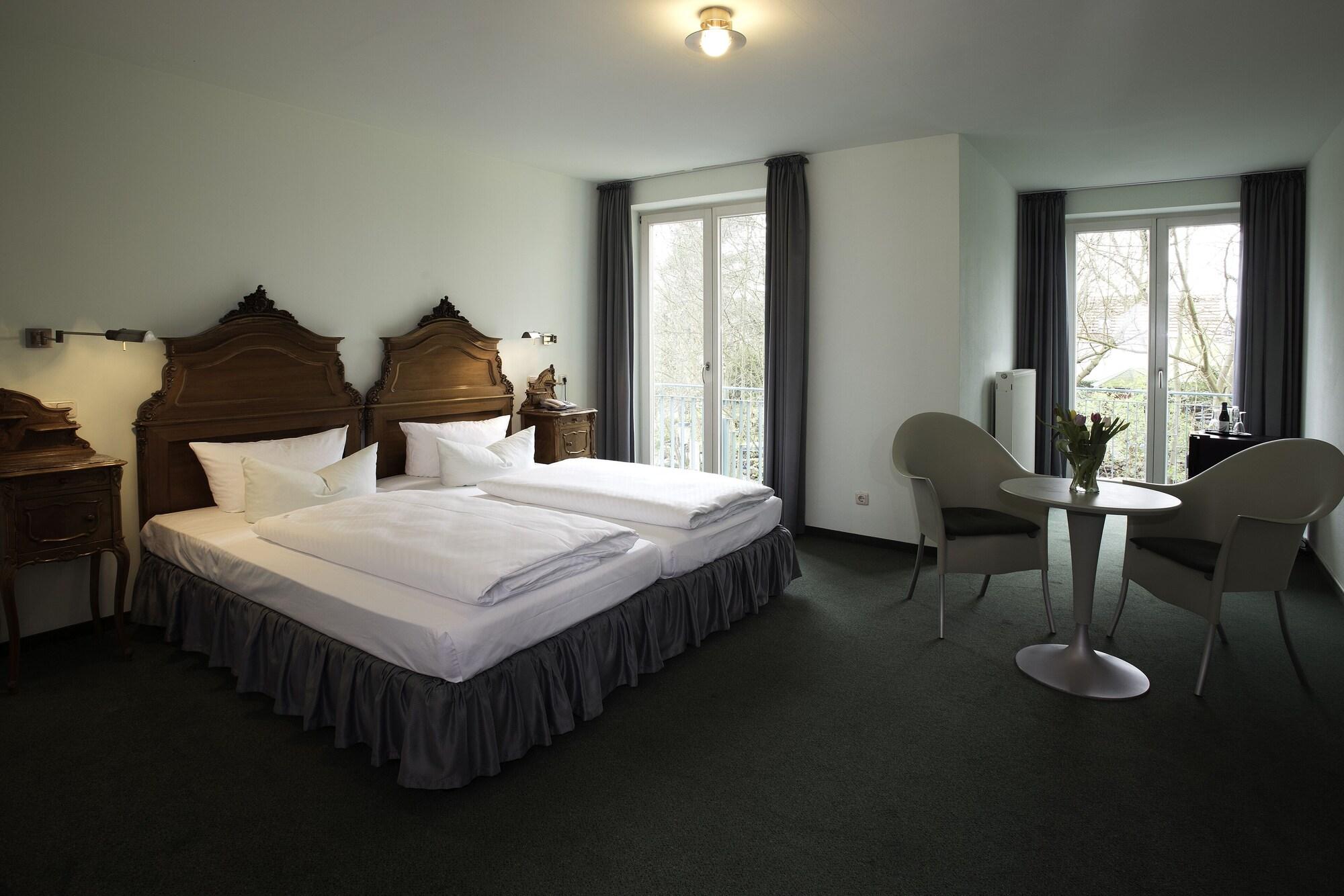 Varios Goldener Anker