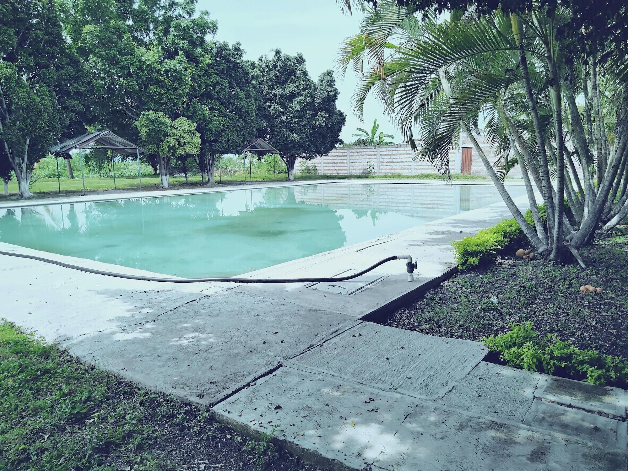 Vista Piscina Room-lodging and Camping the Island