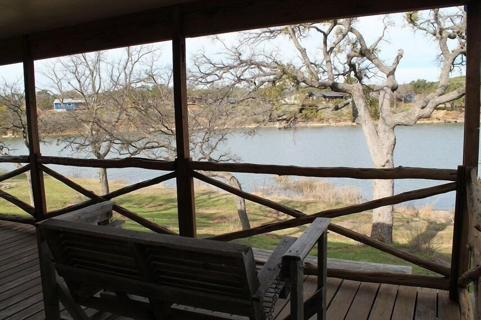 Habitación Thunderbird Resort & Event Center