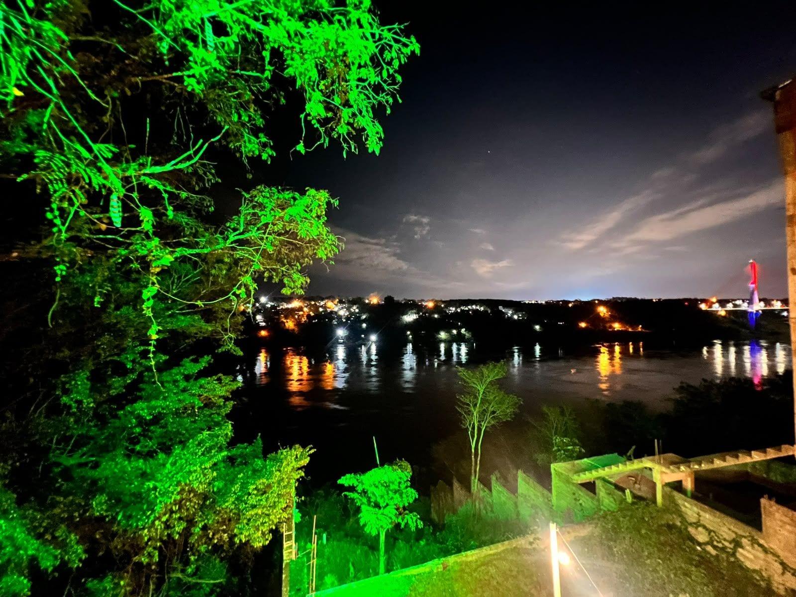 Varios Avista al Rio