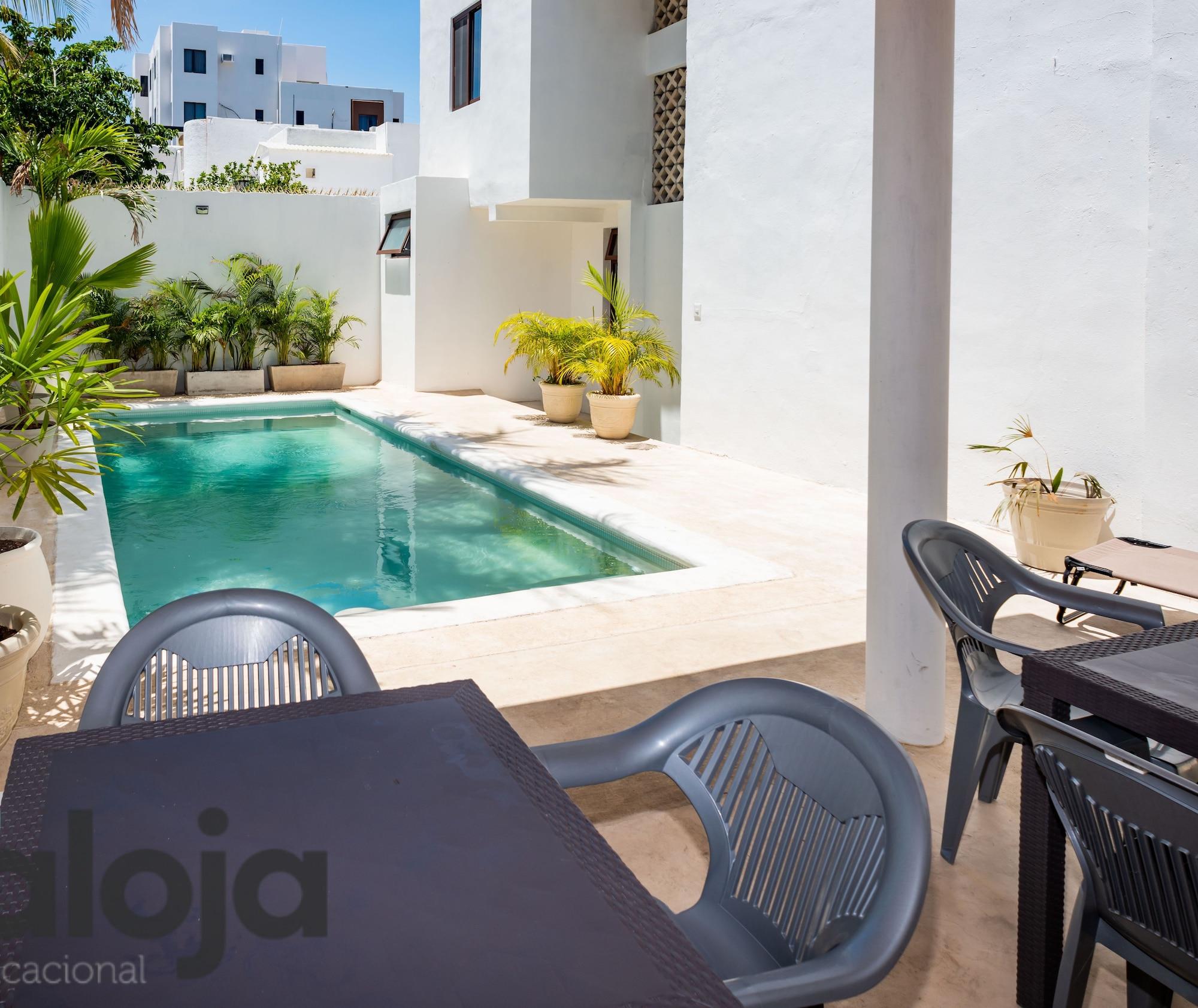 Vista Piscina VICA GUEST HOUSE