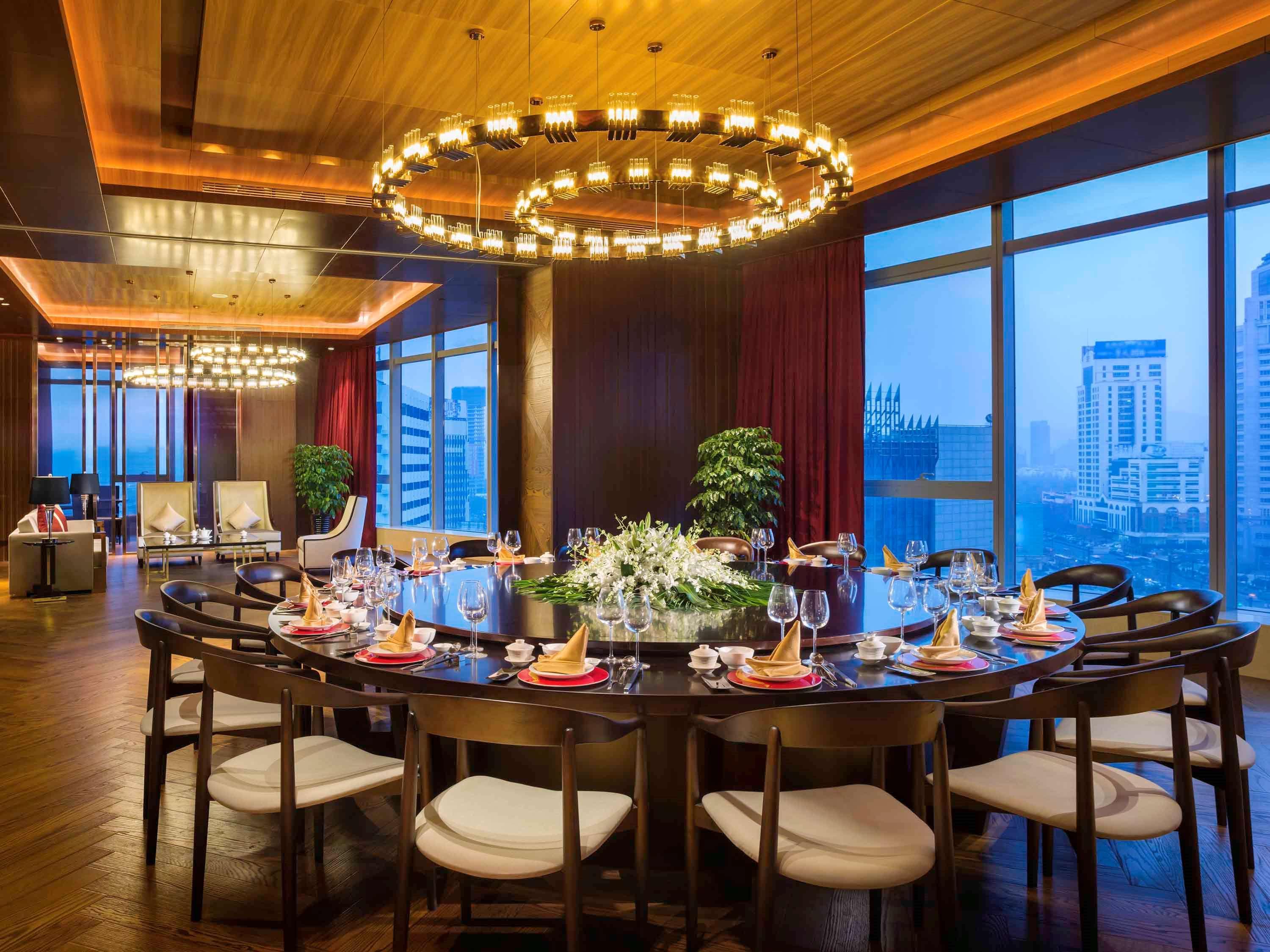 Vista Exterior Sofitel Lianyungang Suning