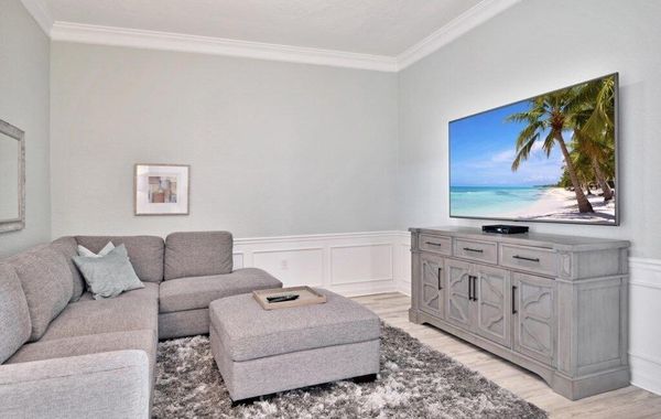 3 Bed Penthouse Near Convention Center! 3 Bedroom Condo by RedAwning - Hoteles cerca de Cerca del Aeropuerto en Orlando