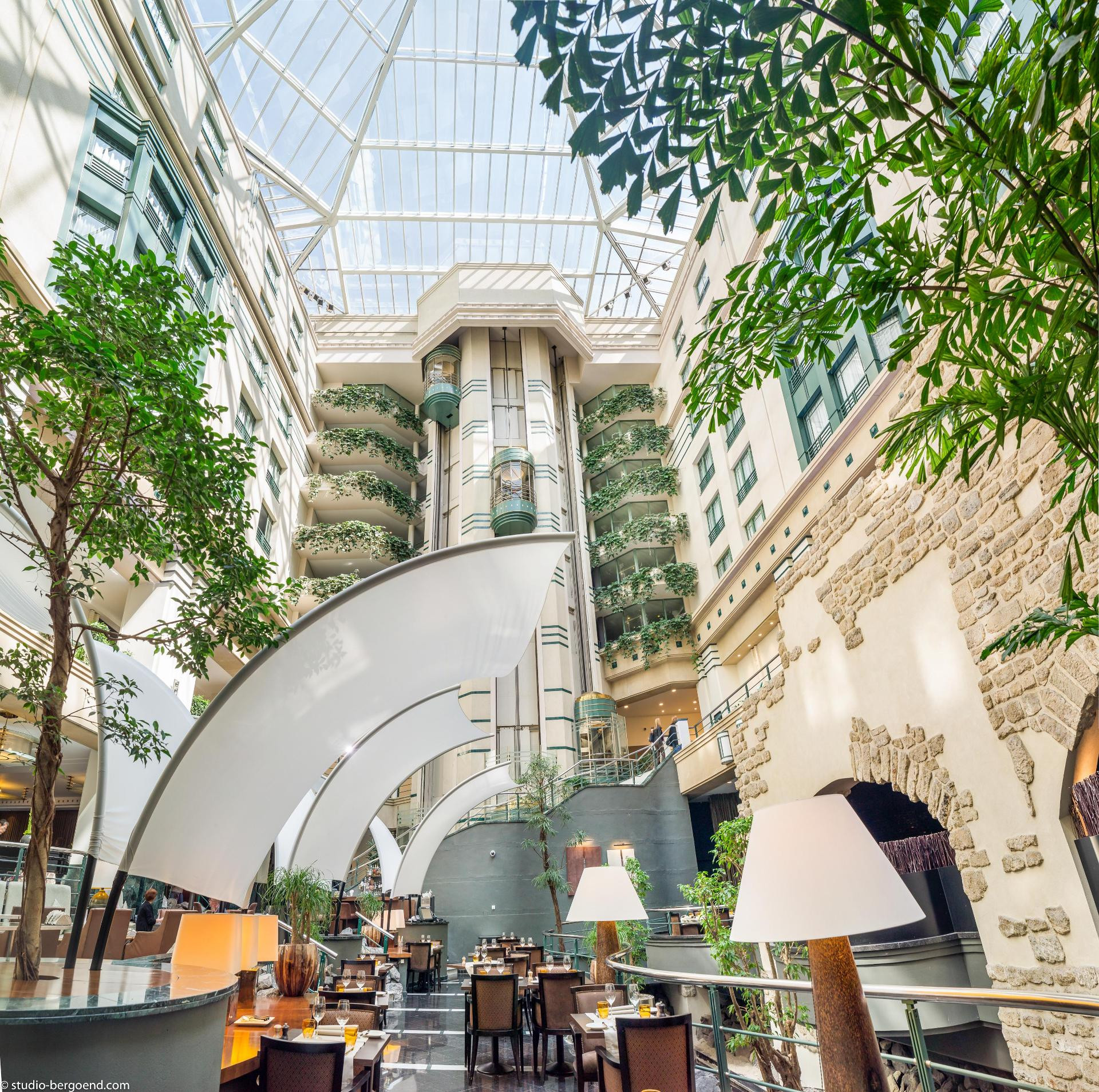 Vista Exterior Radisson Collection Grand Place Brussels