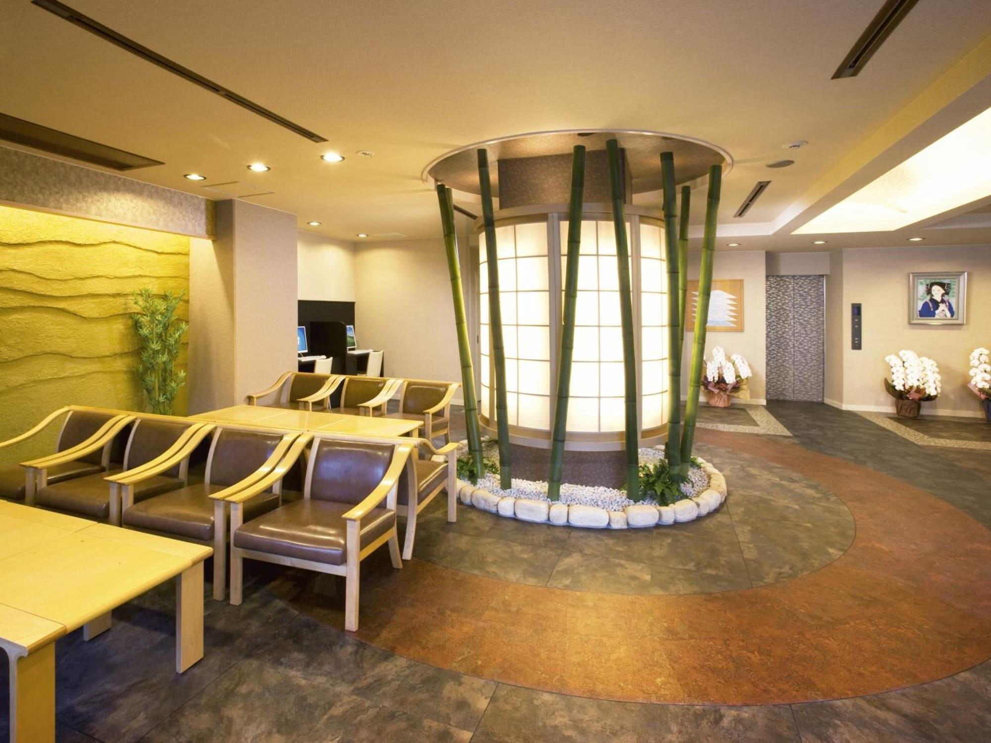 Vista Lobby Ryokan Hirashin