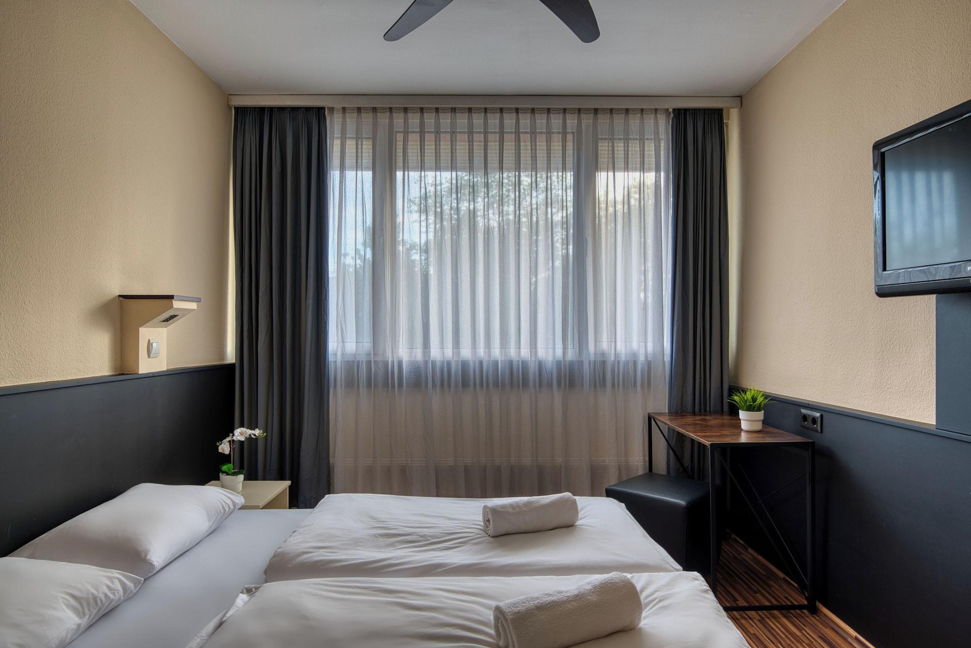 Varios City Budget Hotel