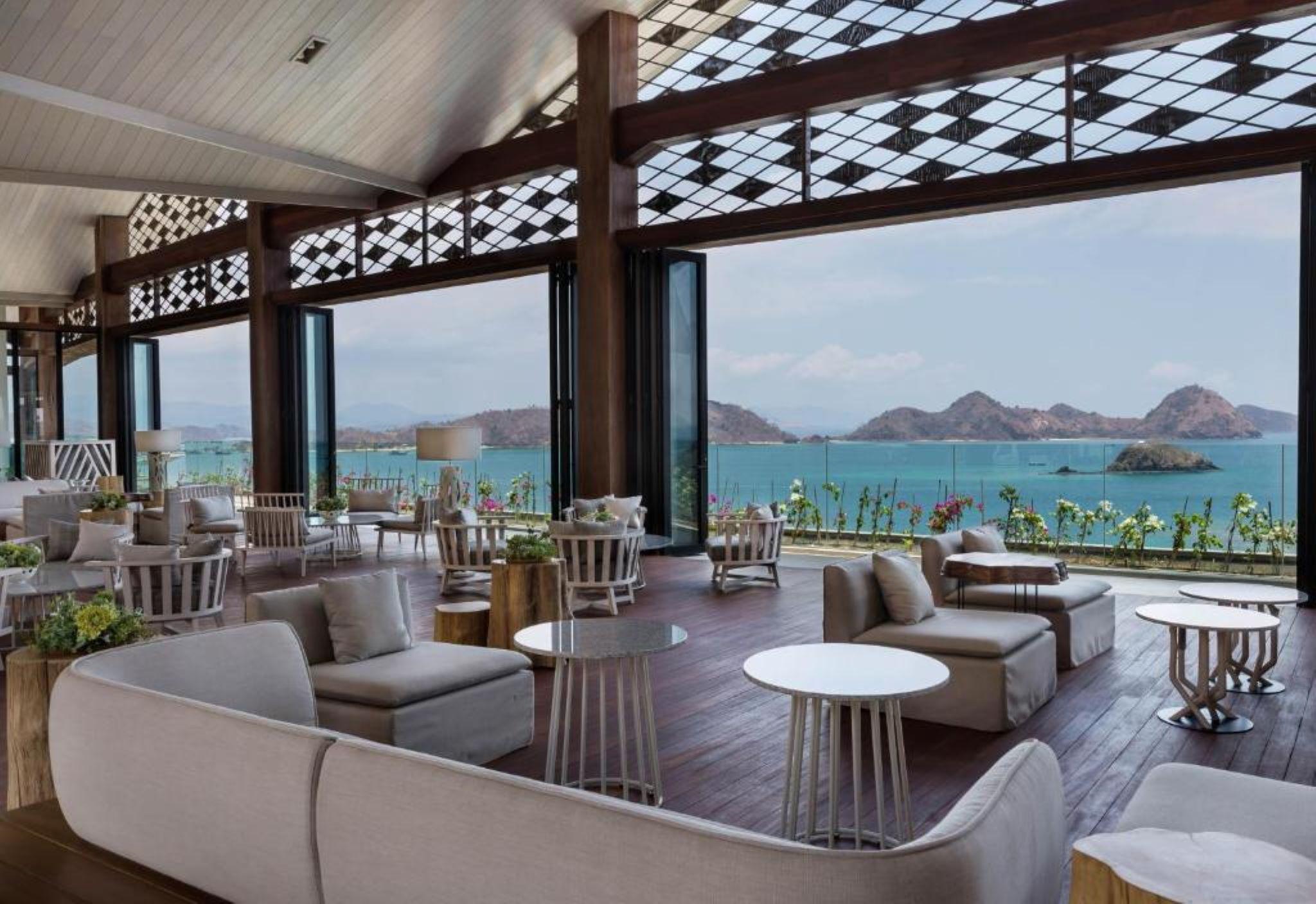 Vista Lobby AYANA Komodo Waecicu Beach