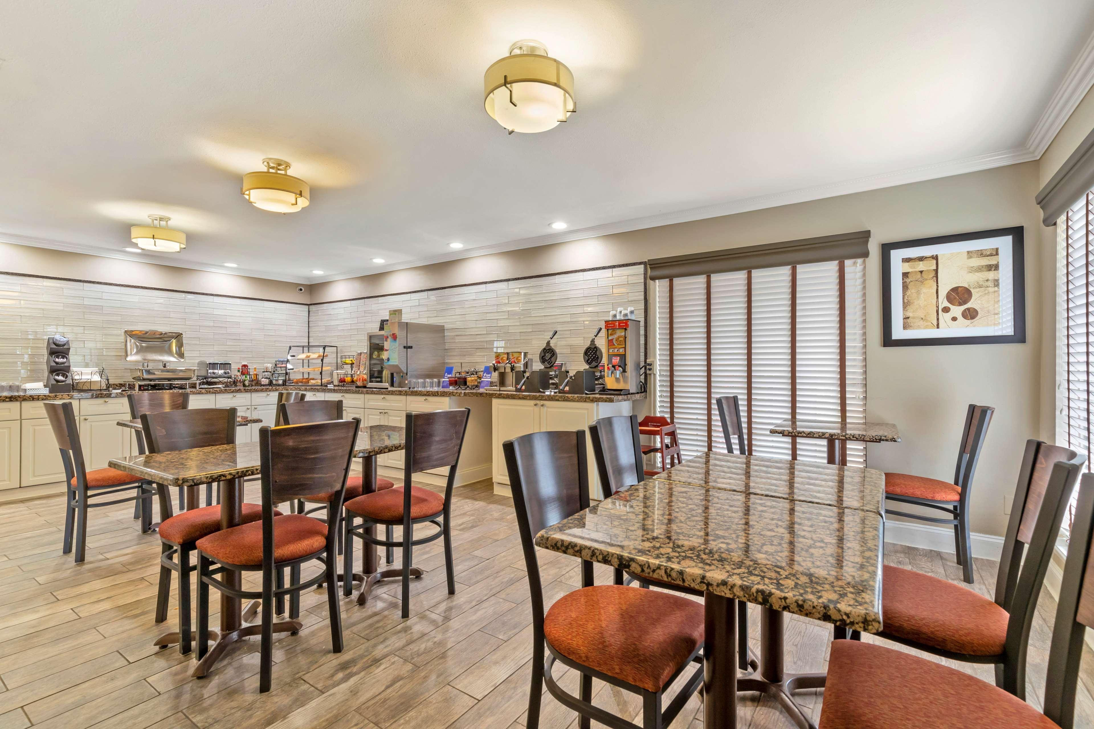 Restaurant Best Western Brady Inn