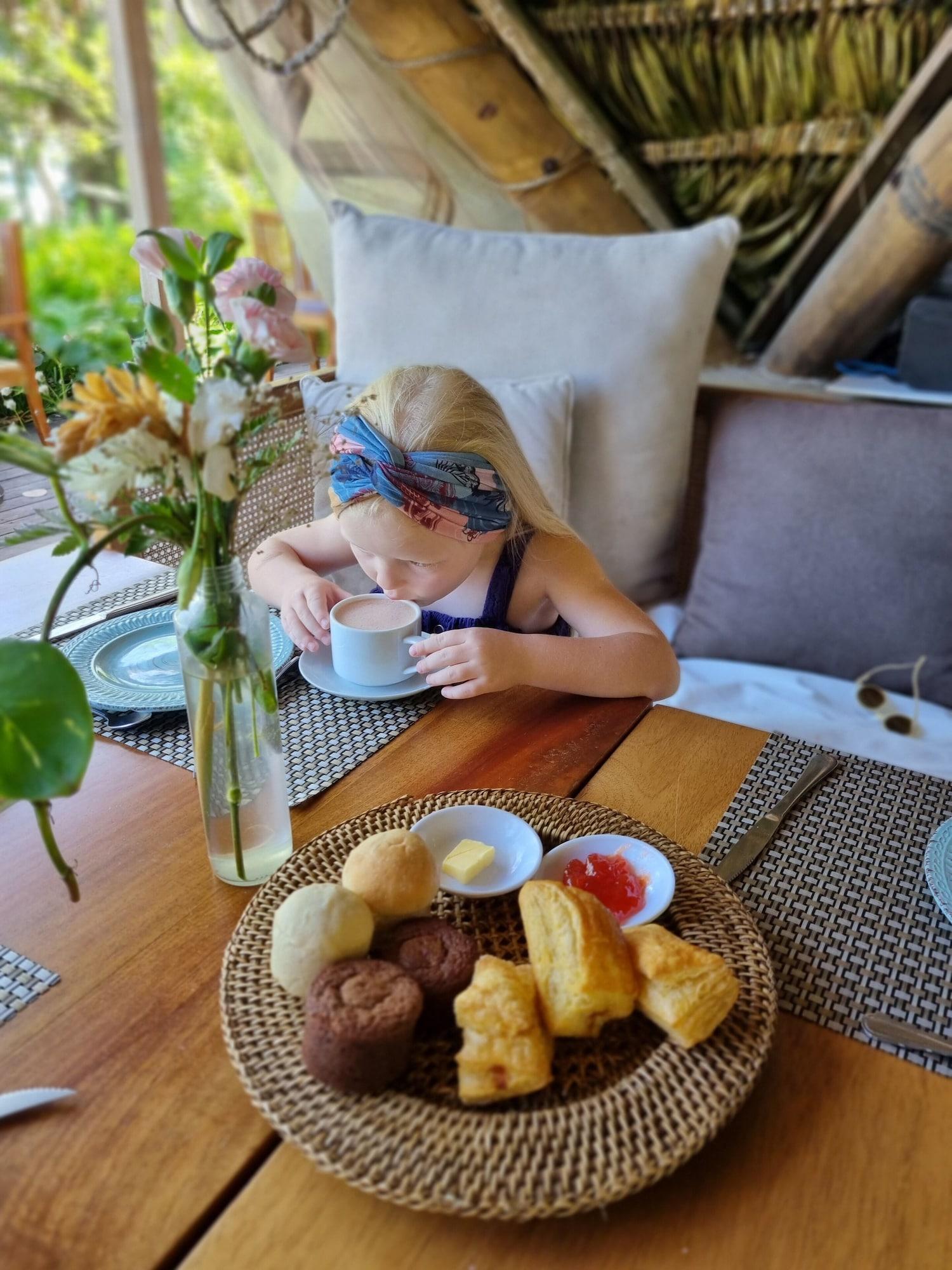 Restaurant Gigi Brown Beachfront Santa Teresa