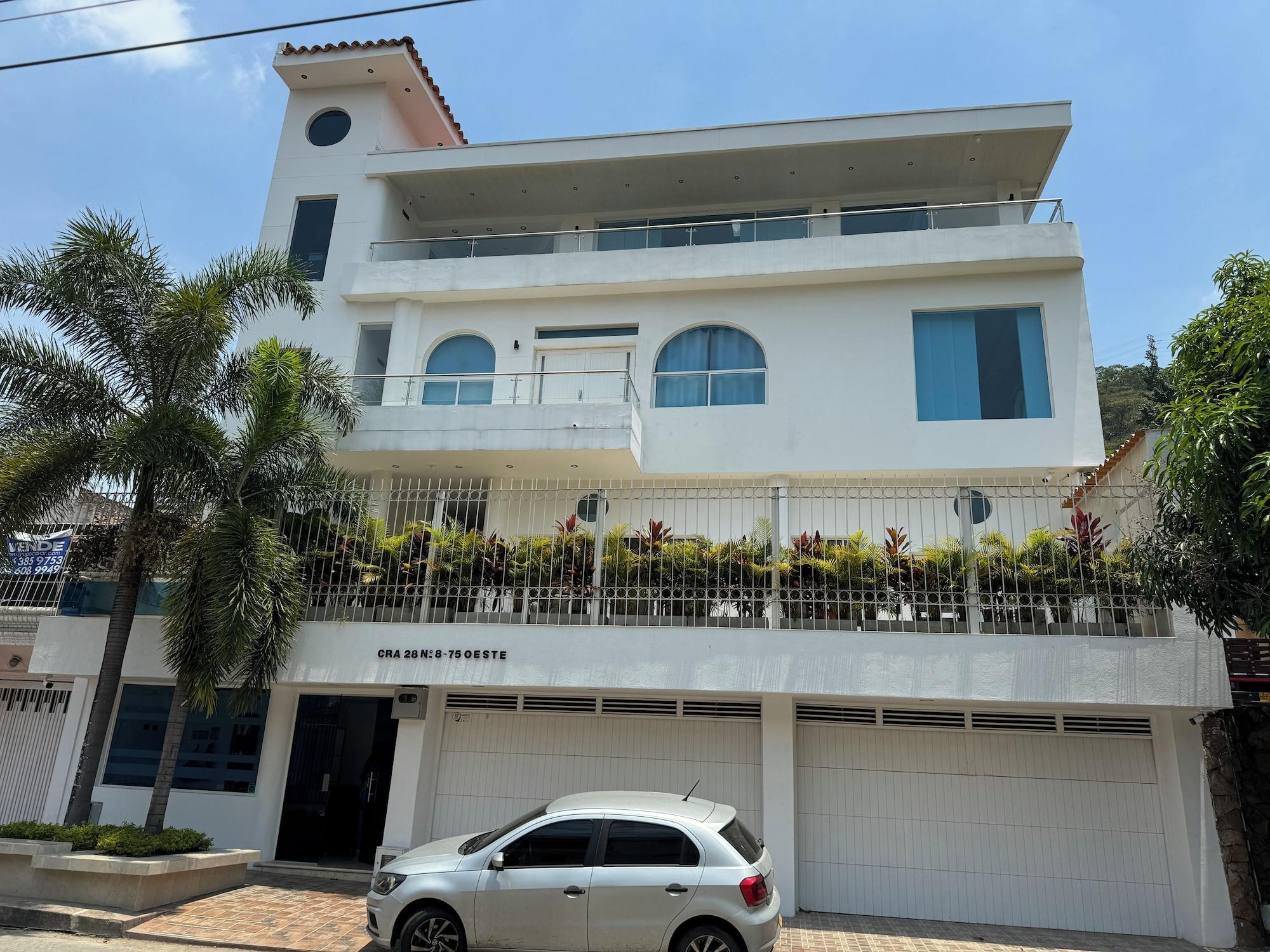 Vista Exterior Apartahotel Cristales
