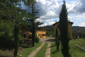 Alquiler Vacacional - Hilltop Villa Hideaway With Pool Sleeps 10 Between Bologna and Florence