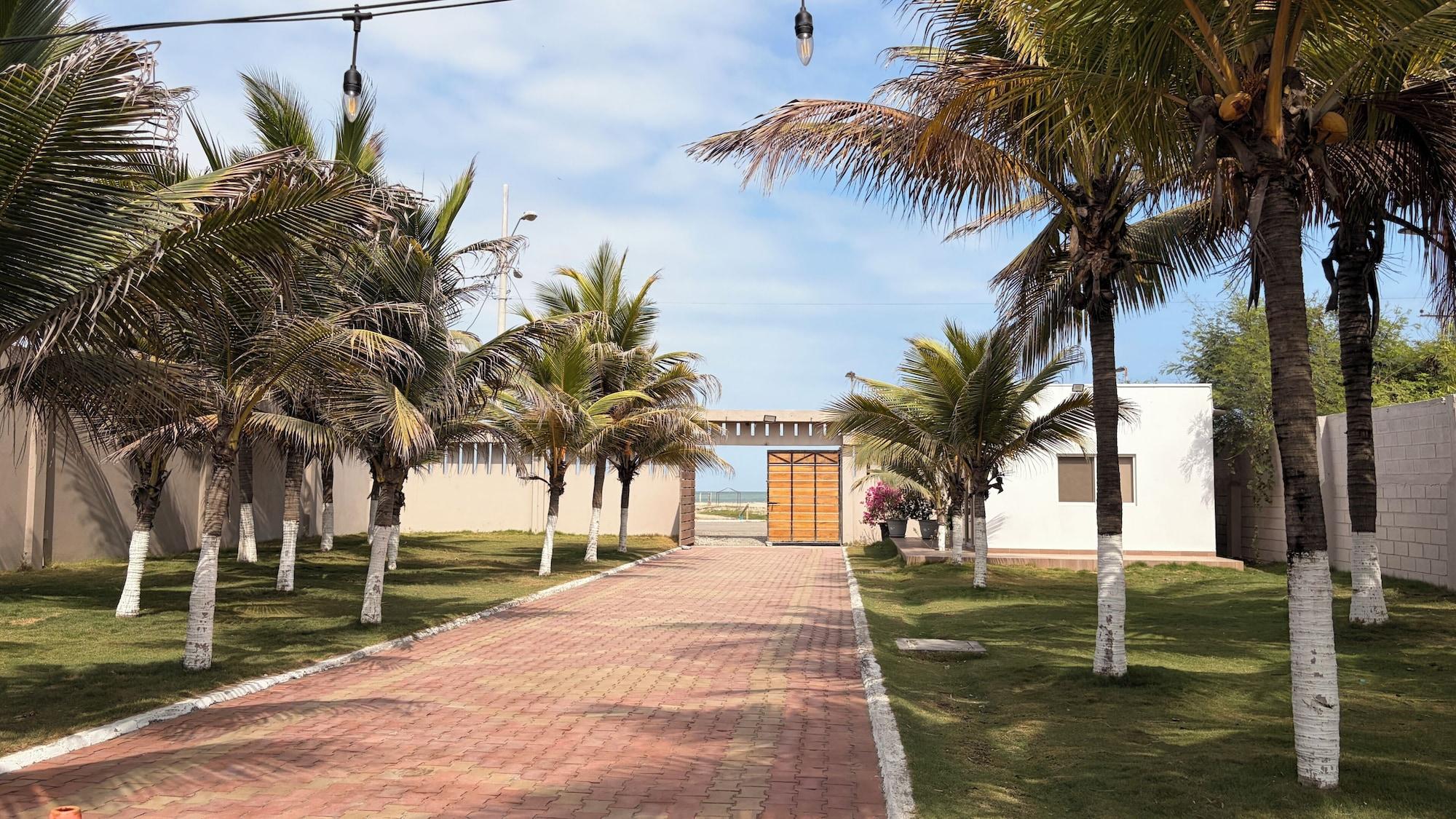 Playa La Mar Hotel Playas