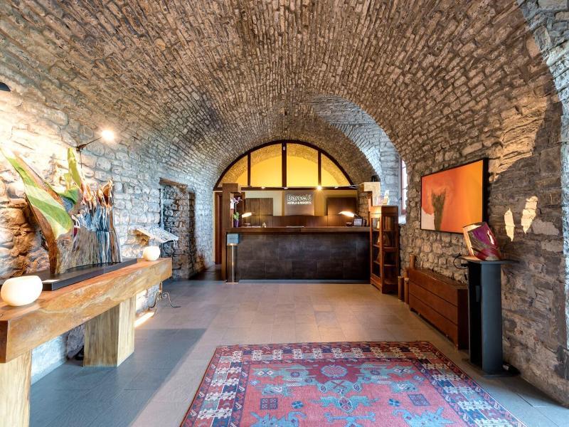 Vista Lobby Barceló Monasterio de Boltaña