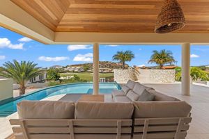 Renta temporal - NEW 4BR Villa With 2 Pools at Blue Bay