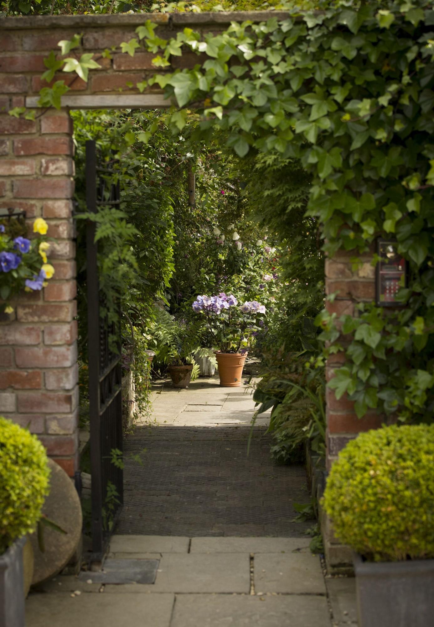 Vista Lobby The Old Brewhouse