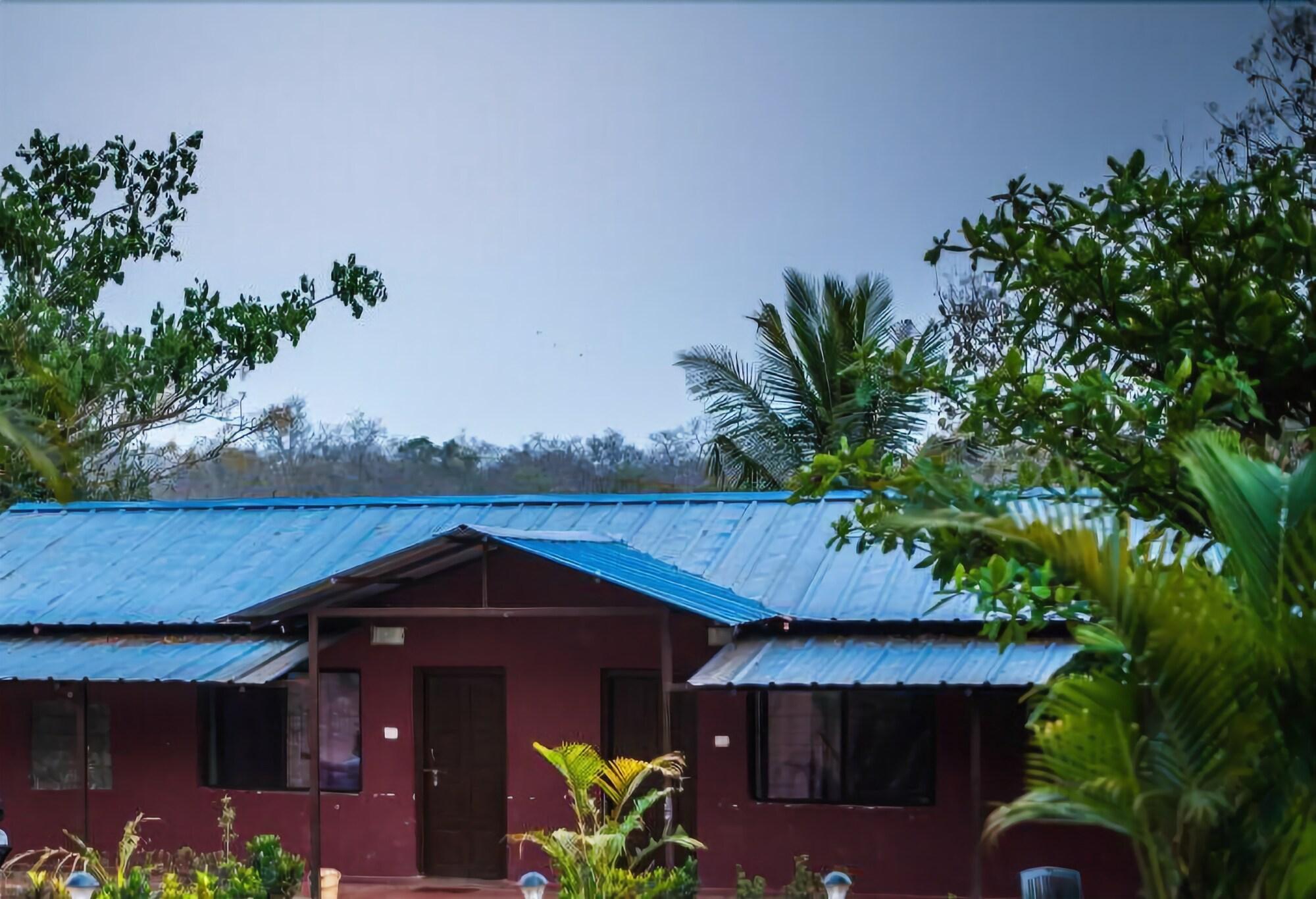Vista Exterior Dandeli Rangers Camp