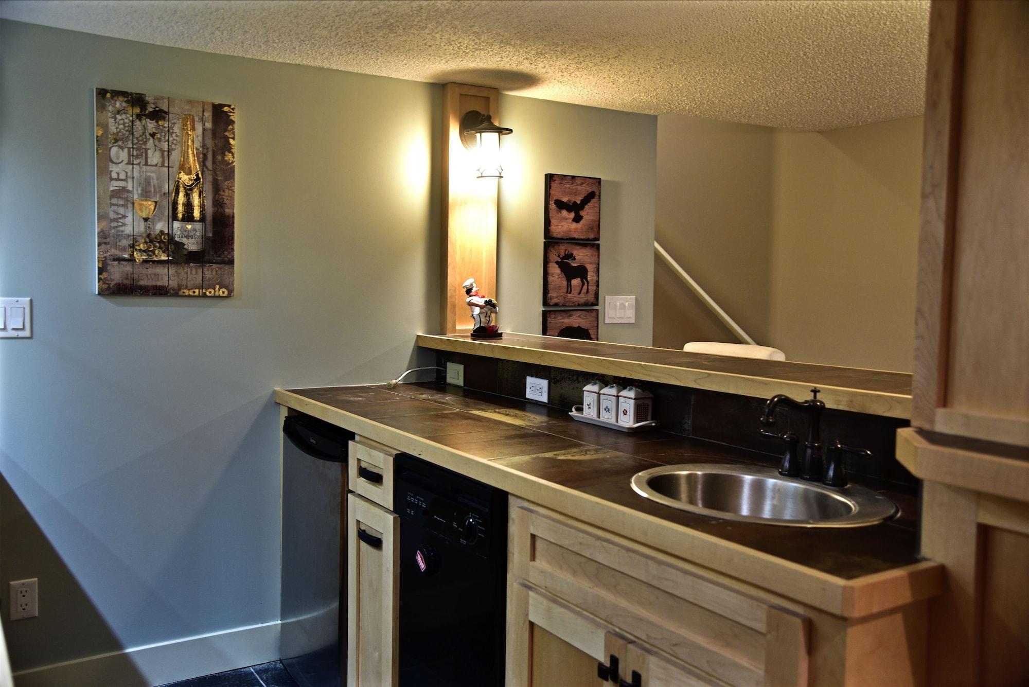 Bar/Salón Calgary Cozy Home