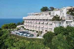 Alojamiento - Posillipo