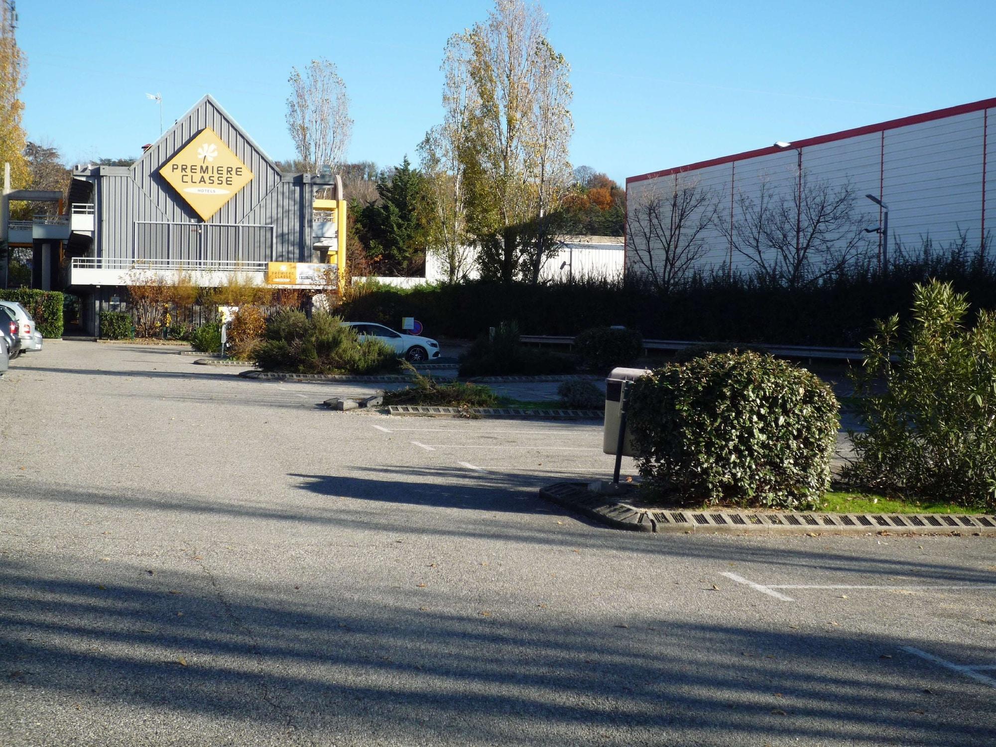 Vista Exterior Première Classe Valence Sud