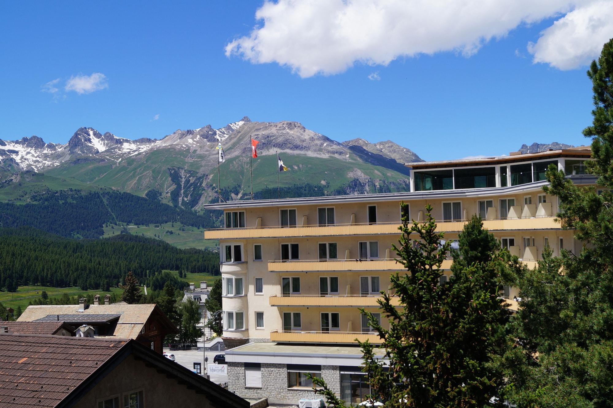 Vista Exterior Schweizerhof Pontresina
