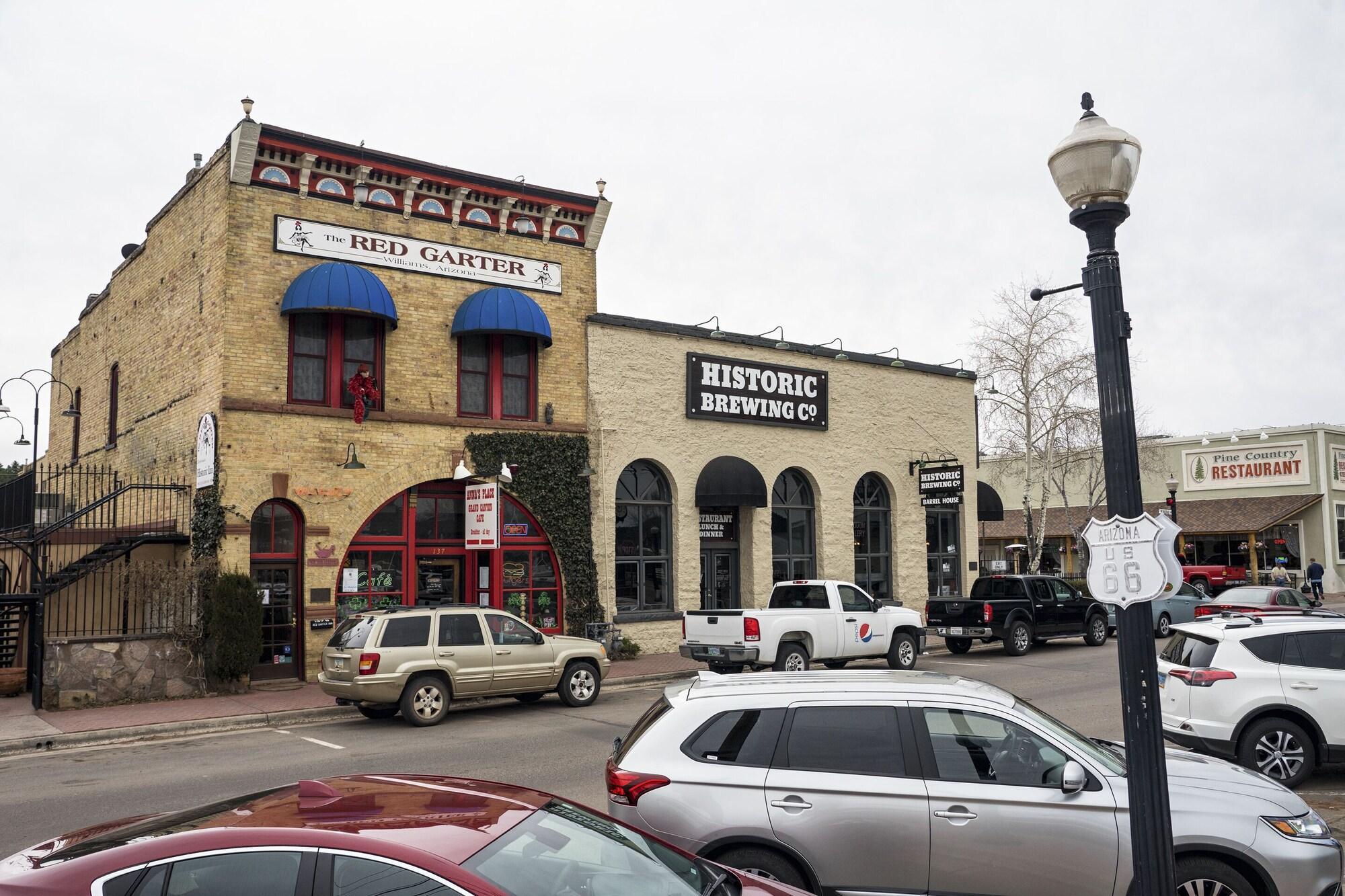 Vista Exterior Red Garter Inn