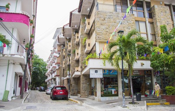 Hotel Porto Allegro - Near Malecon - Hoteles económicos en Puerto Vallarta, México