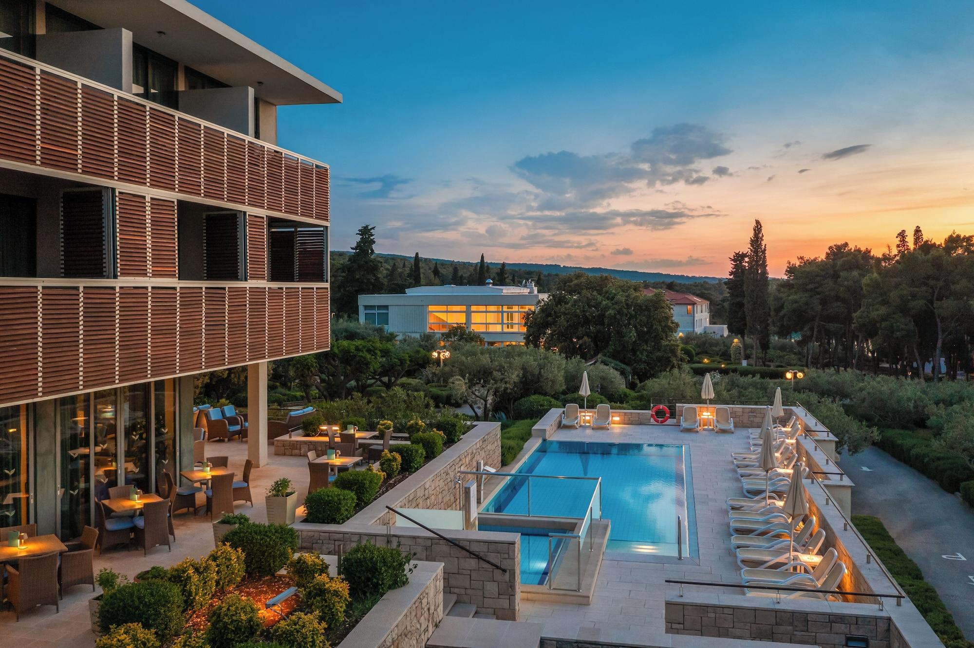 Vista Exterior Aminess Vival Velaris Resort