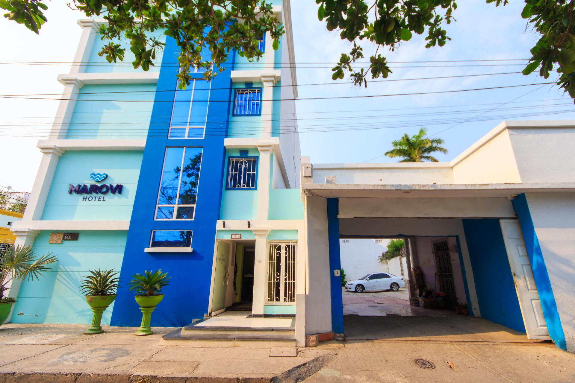 Vista Exterior Hotel Marovi