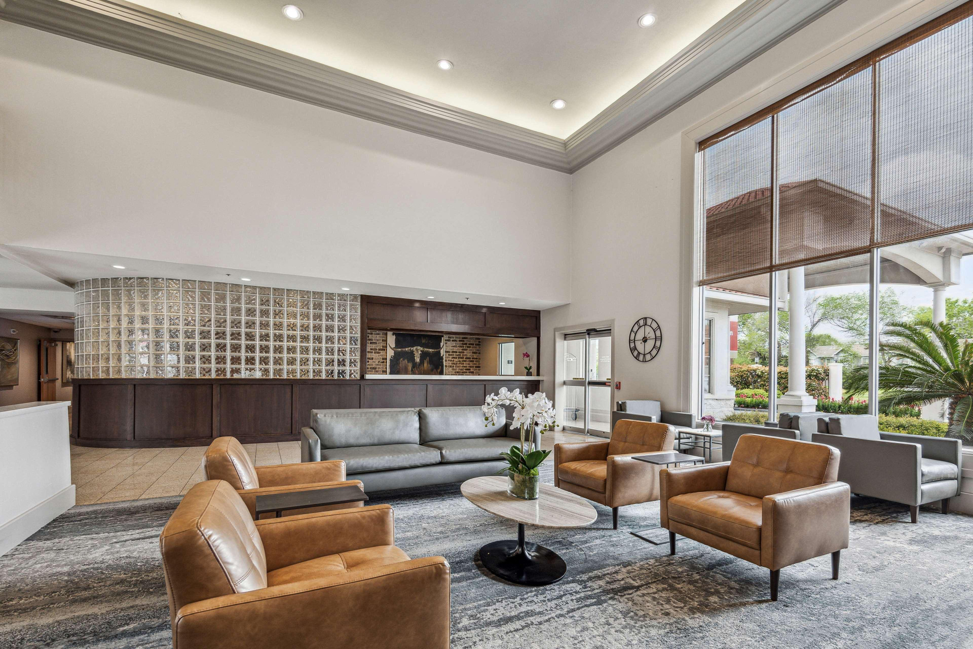 Vista Lobby Best Western Plus Downtown Inn & Suites