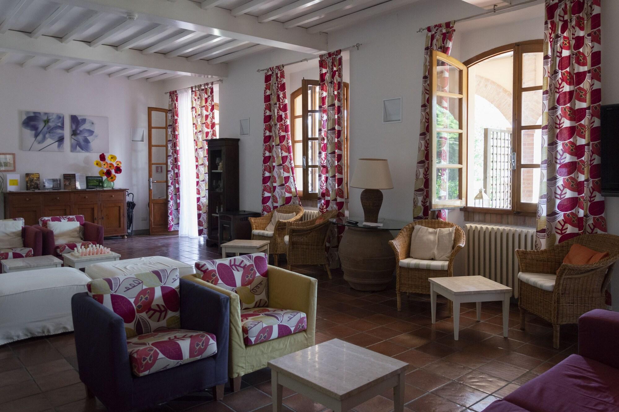 Vista Lobby Hotel Le Renaie