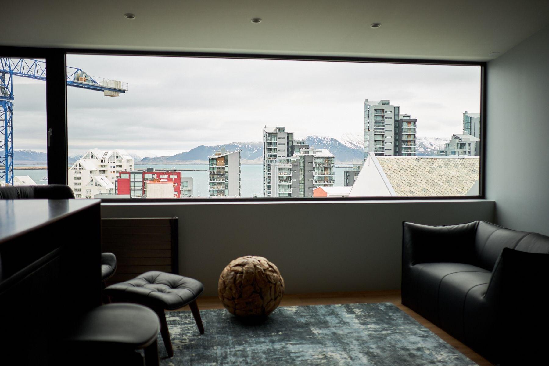 Set de Habitación ION City Hotel, a Member of Design Hotels