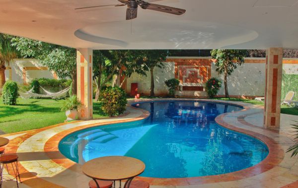Hotel Palacio Maya