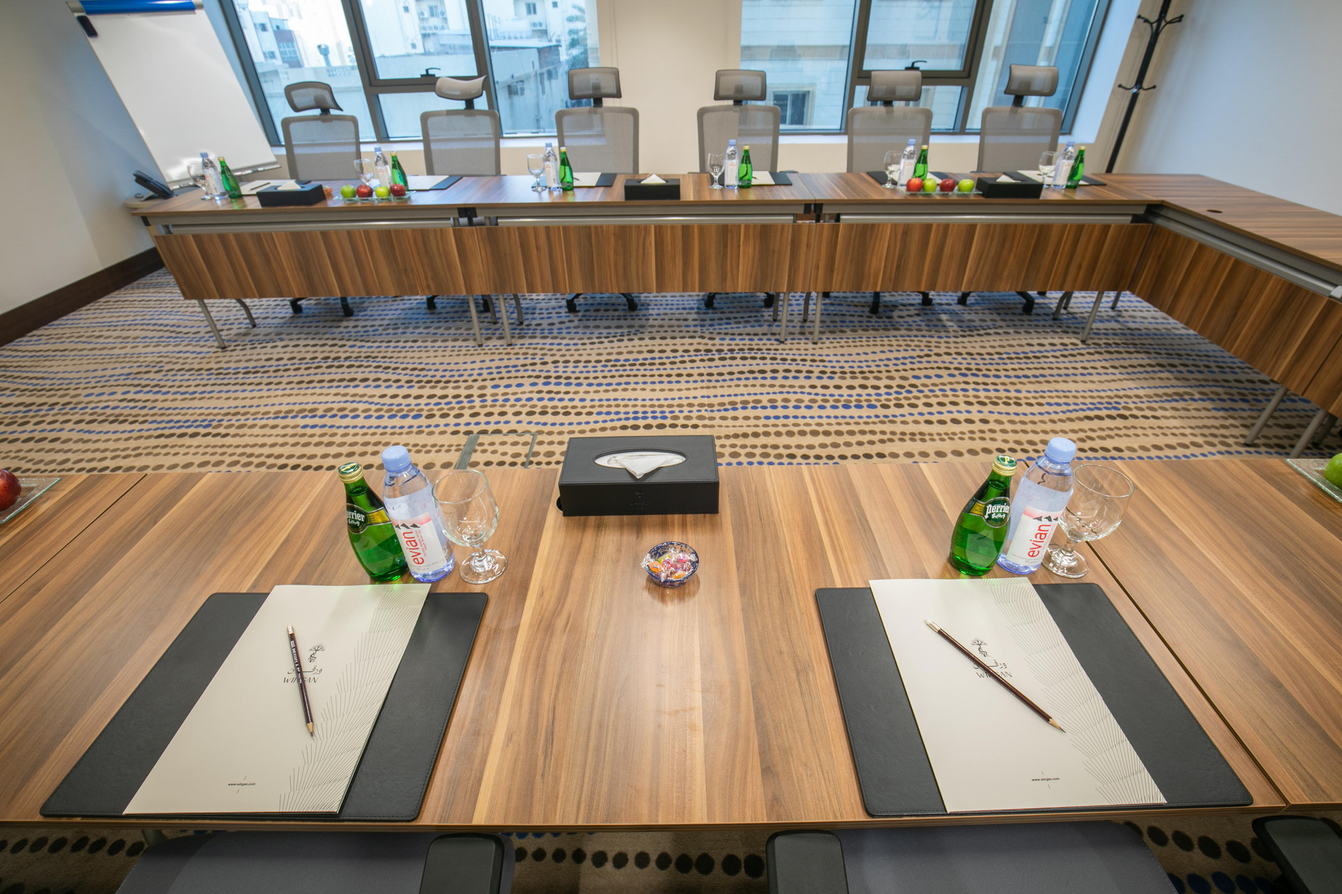 Centro de Negocios Wirgan Hotel Al Aziziyah