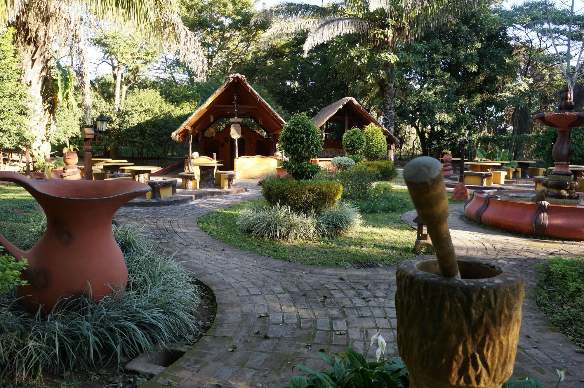 Vista Exterior Hotel Rio Selva Resort Santa Cruz