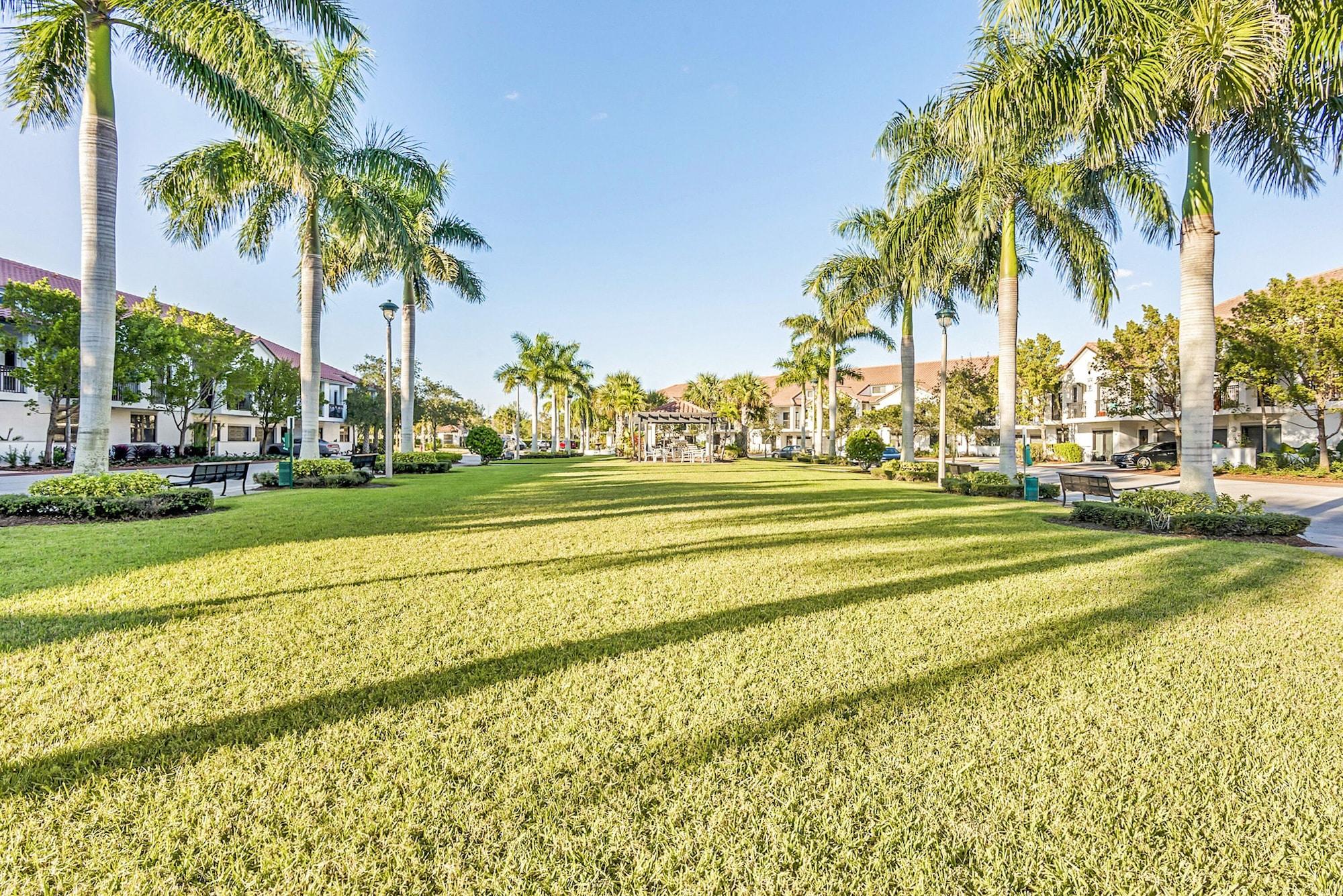 Vista Exterior Kasa Delray Beach South Florida