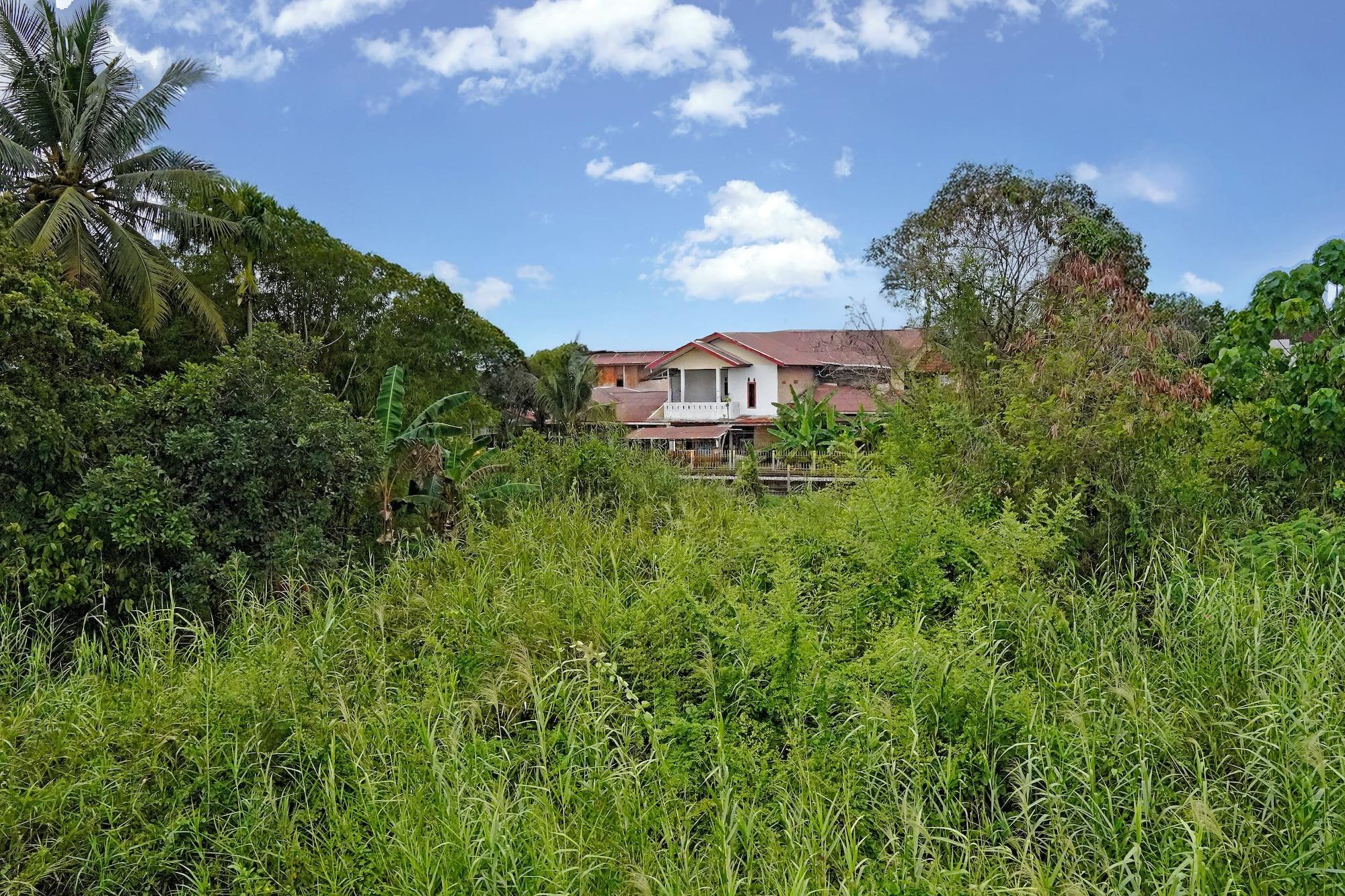 Varios Hotel O near Transmart Padang formerly Sulaiman Residence