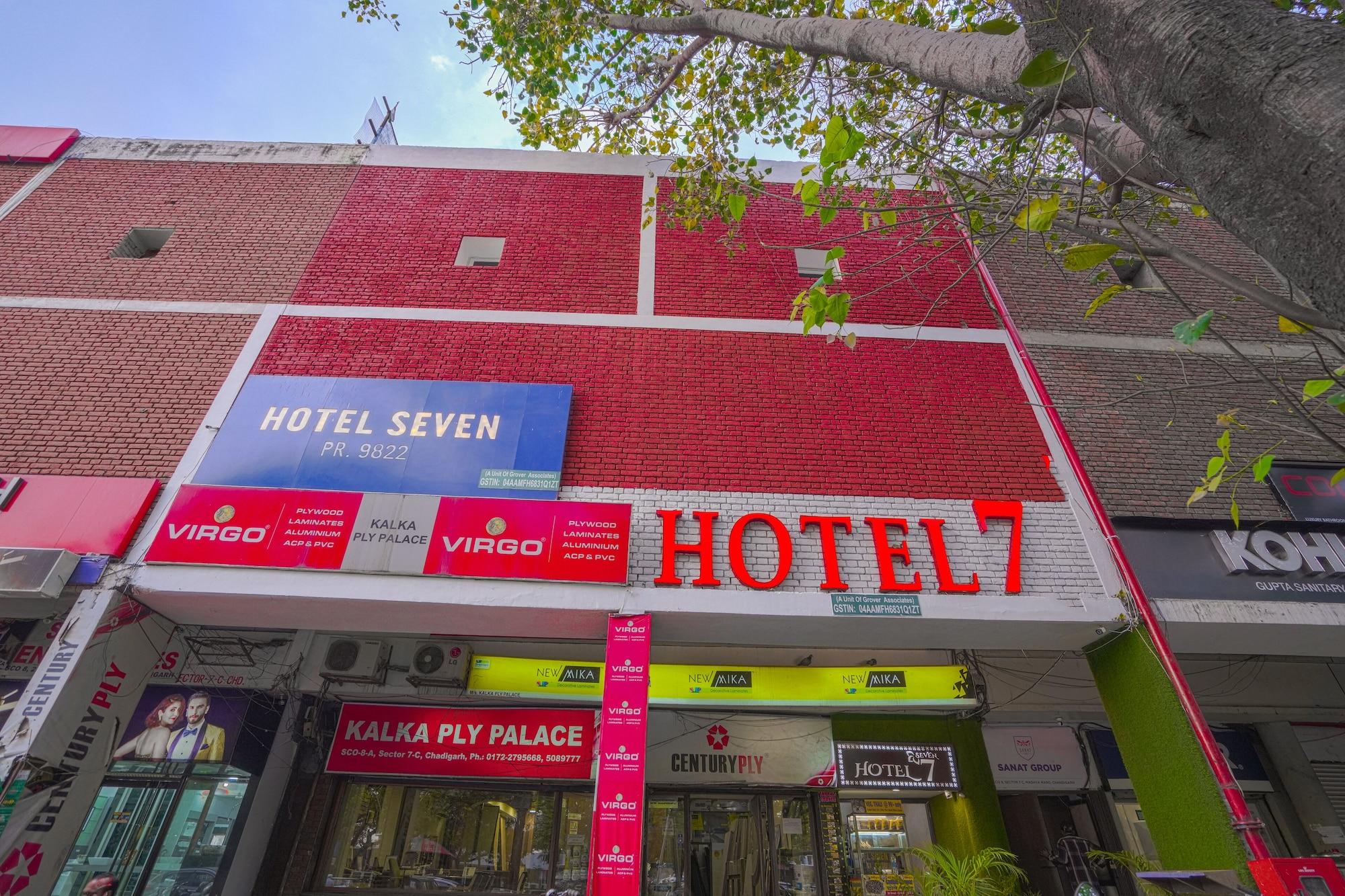 Vista Exterior Hotel Seven