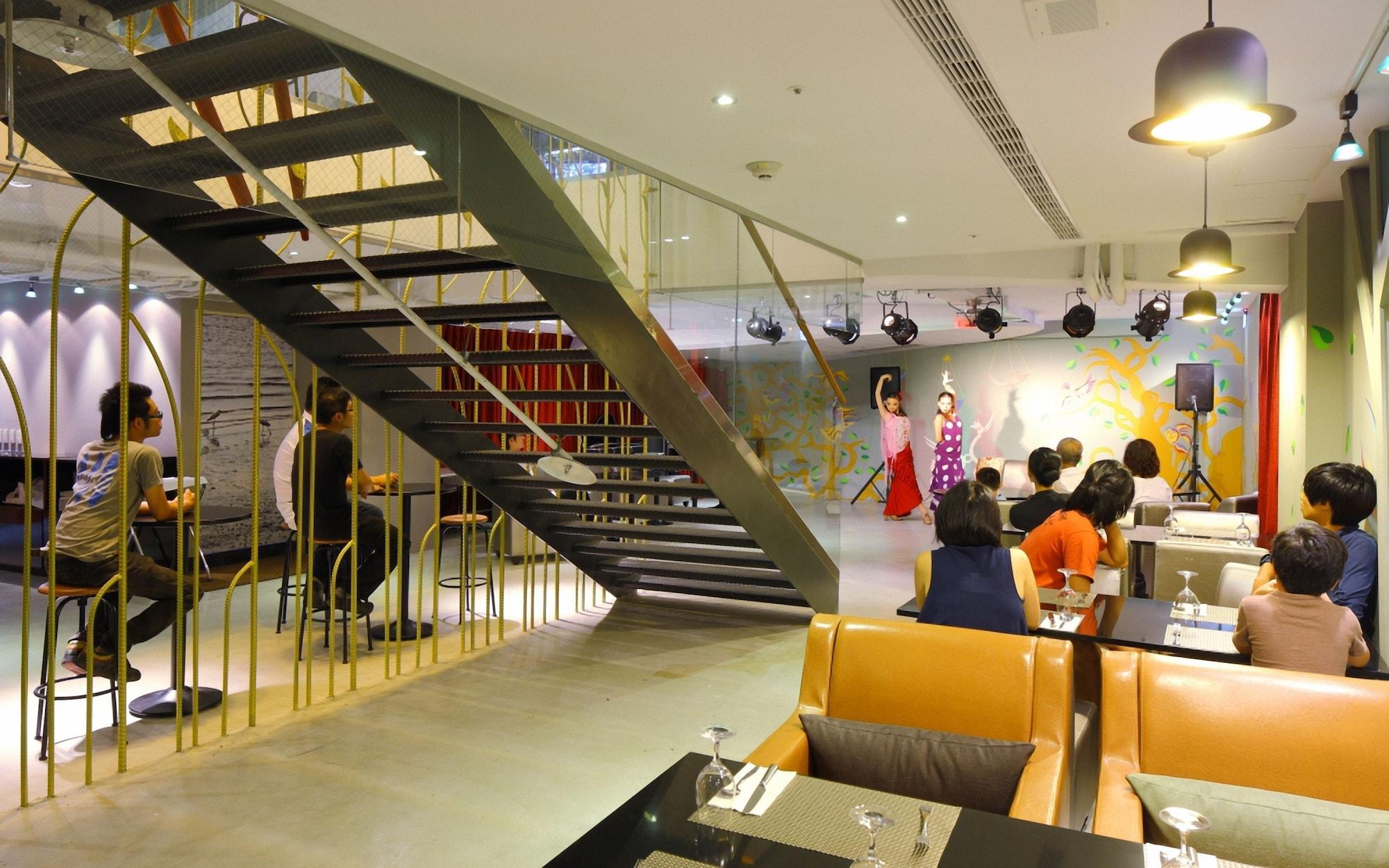 Restaurant Hotel Day Plus Tamsui