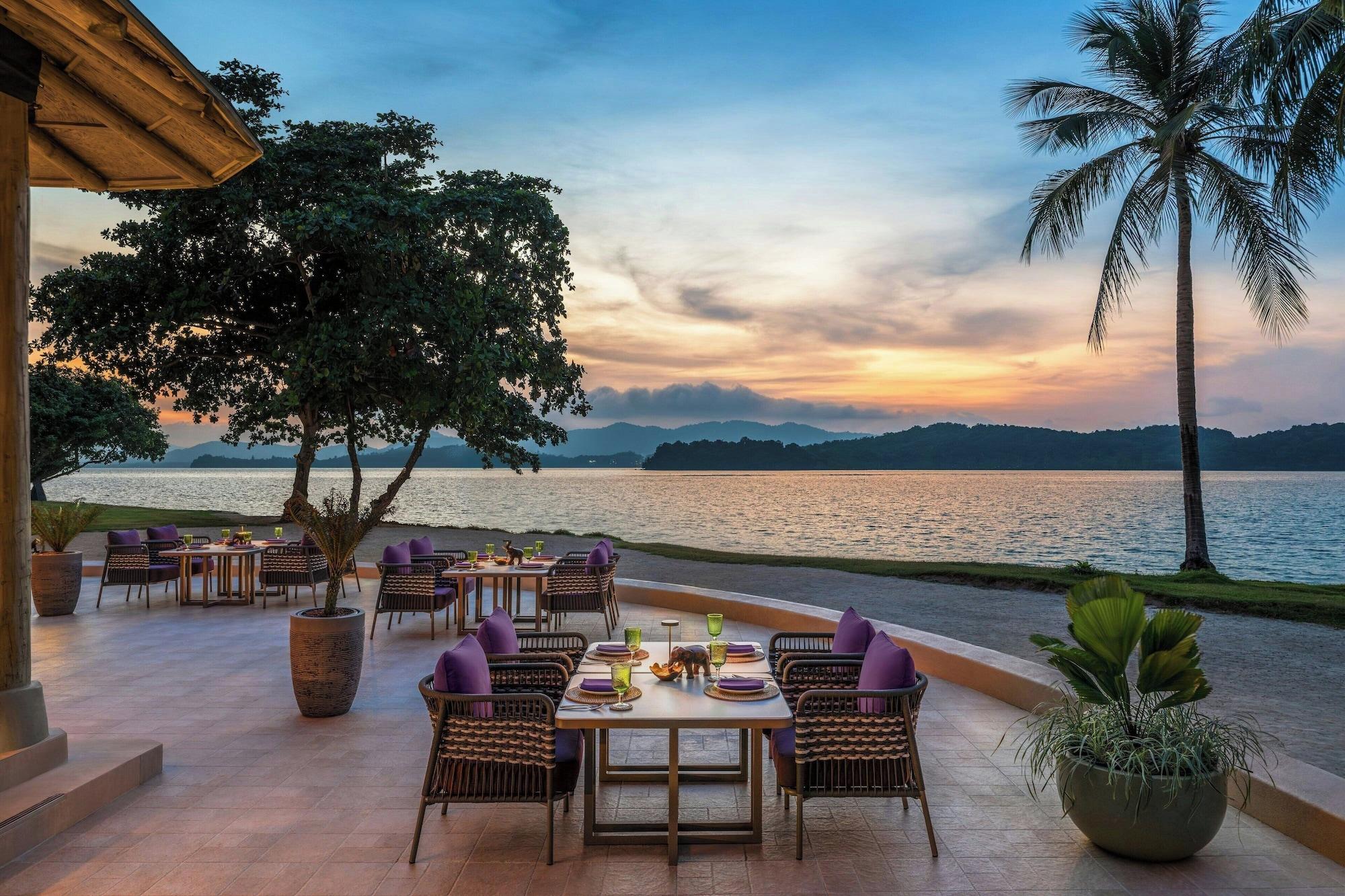 Restaurant The Naka Island, a Luxury Collection Resort & Spa, Phuket