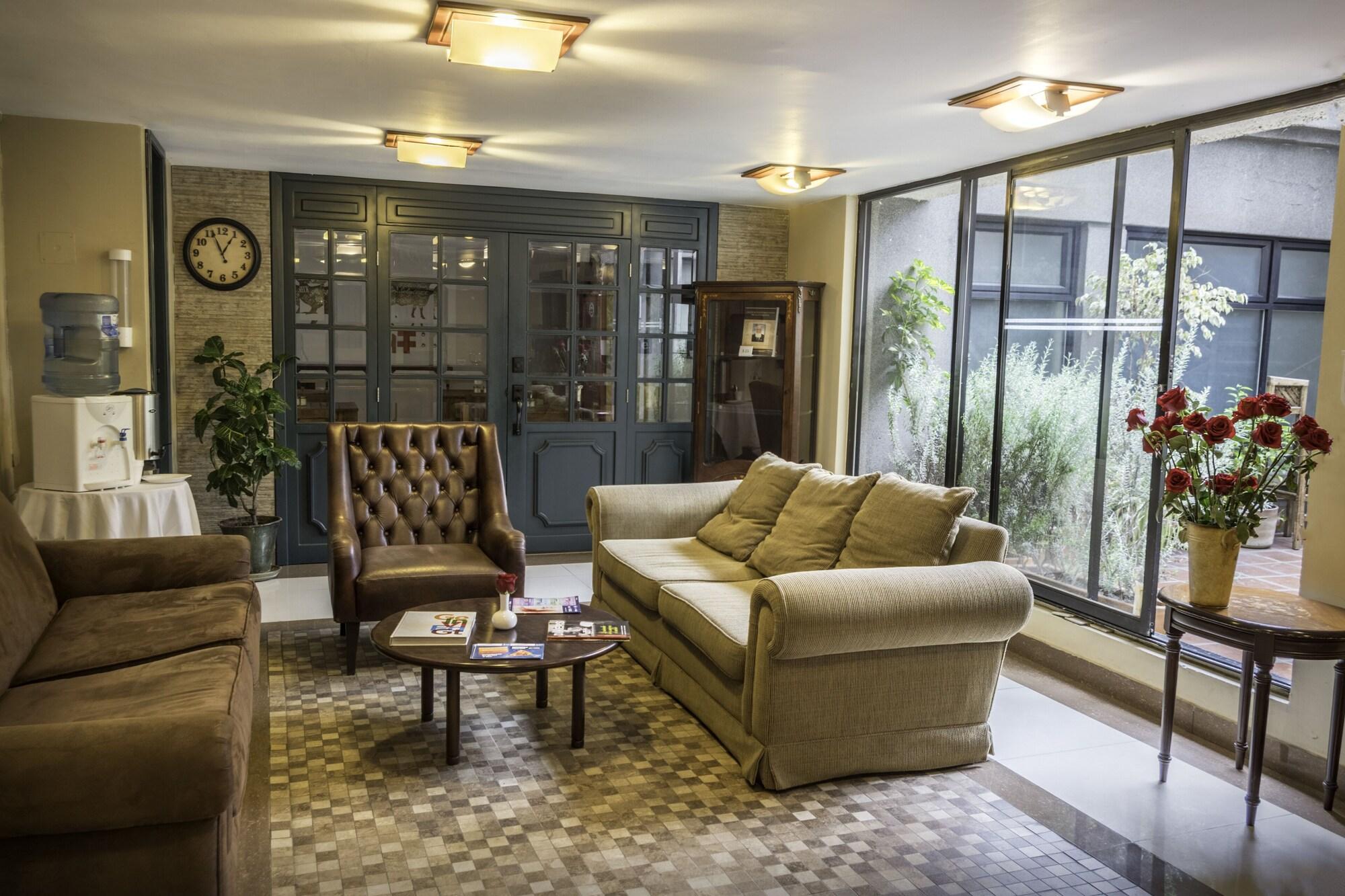Vista Lobby Filatelia Suites & Travel