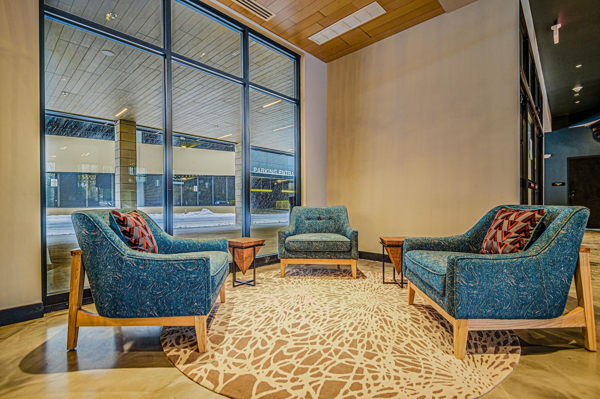 Vista Lobby Hotel Indigo Silverthorne by IHG